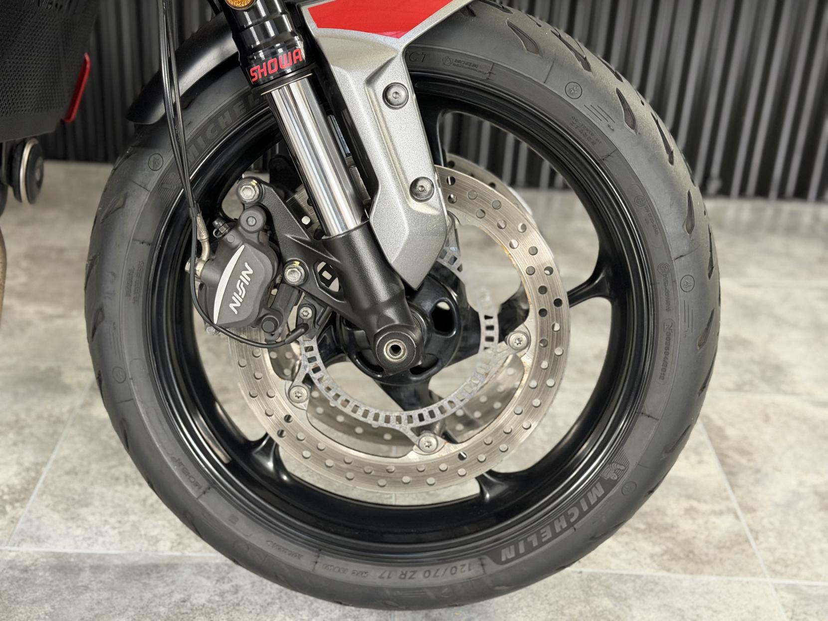 Triumph Trident 660 660 Roadster/Retro Petrol Manual X-ring Euro 5 (82 ps)