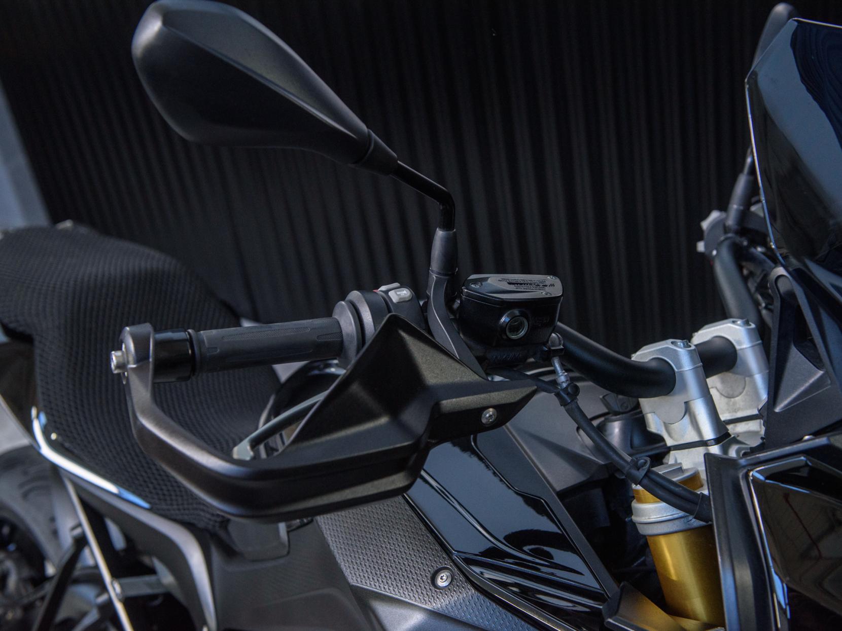 BMW S 1000 XR 1000 Sport SE Sports Tourer Petrol Manual Euro 4 (164 ps)