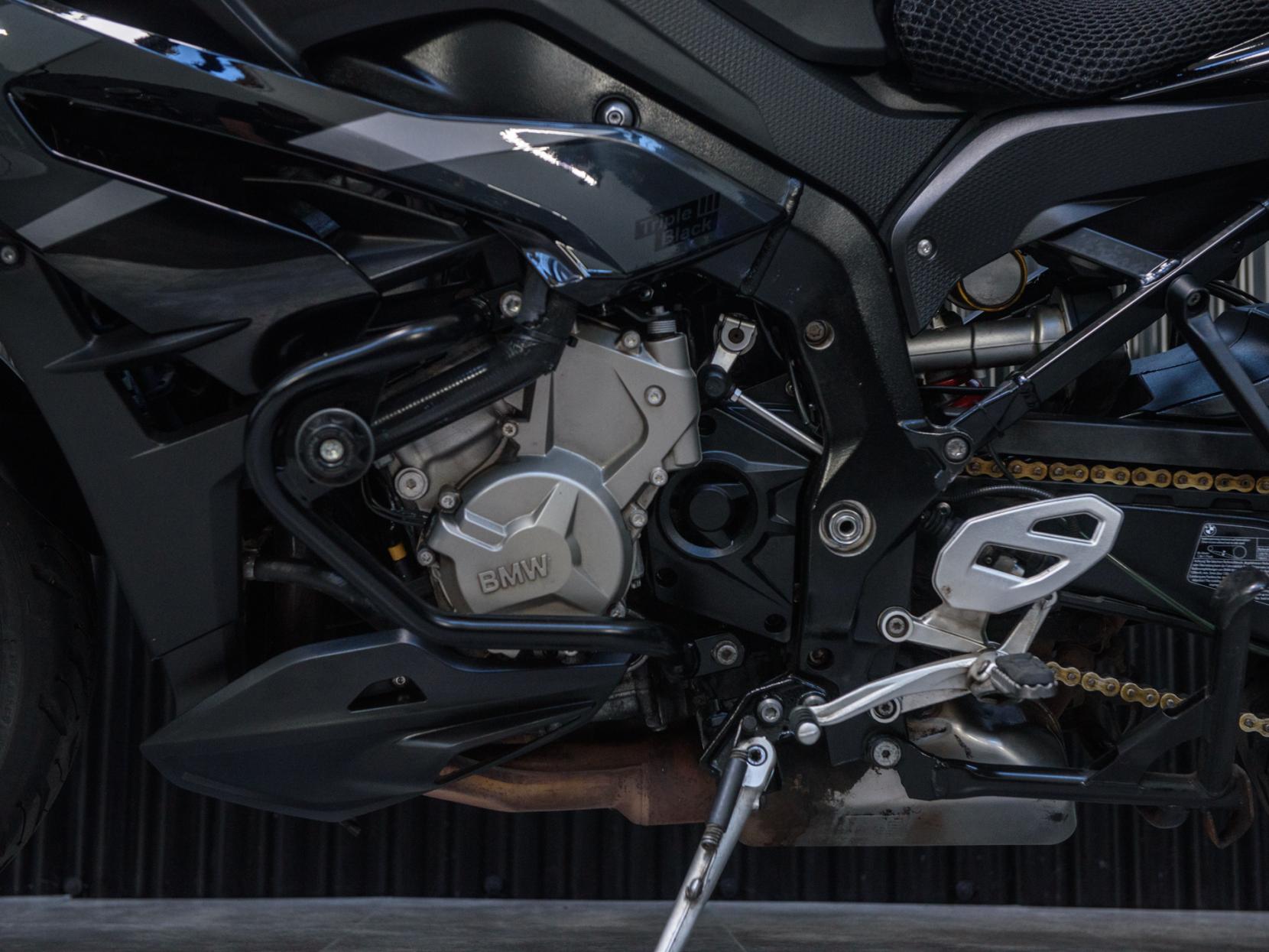 BMW S 1000 XR 1000 Sport SE Sports Tourer Petrol Manual Euro 4 (164 ps)