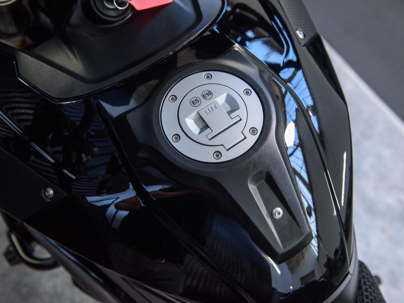 BMW S 1000 XR 1000 Sport SE Sports Tourer Petrol Manual Euro 4 (164 ps)