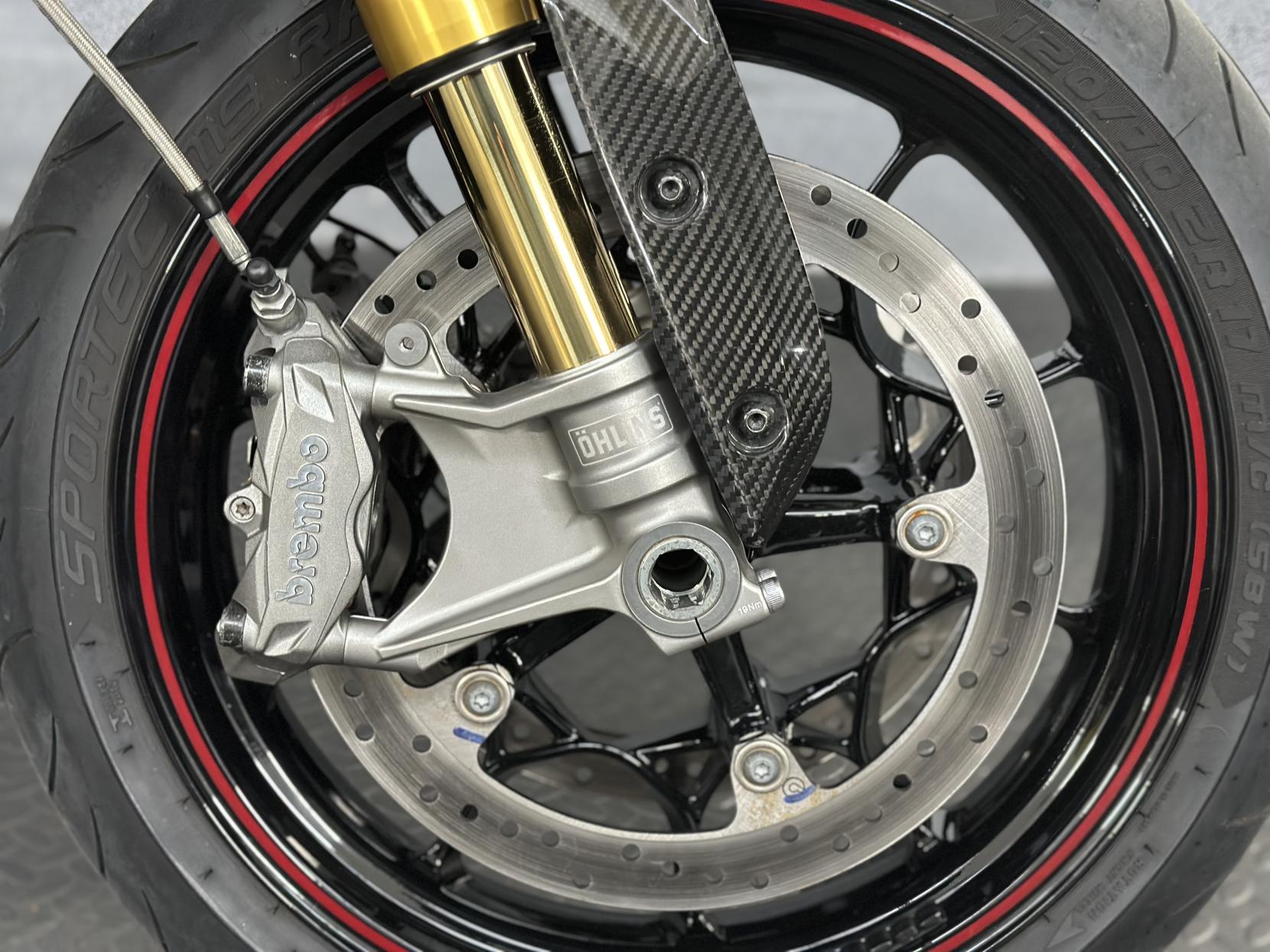 Indian FTR R Carbon 1203 Naked Petrol Manual Euro 5 (125 ps)