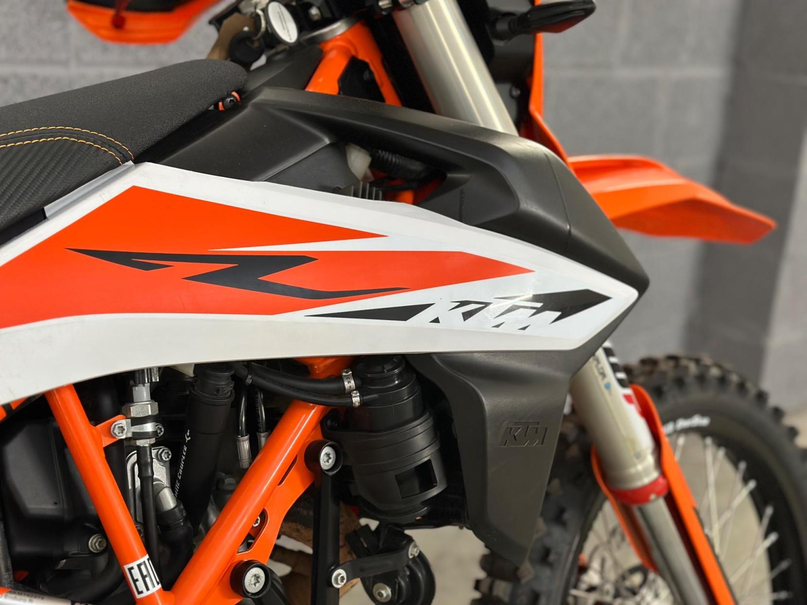 KTM 690 Enduro R 690 X-Ring Euro 4