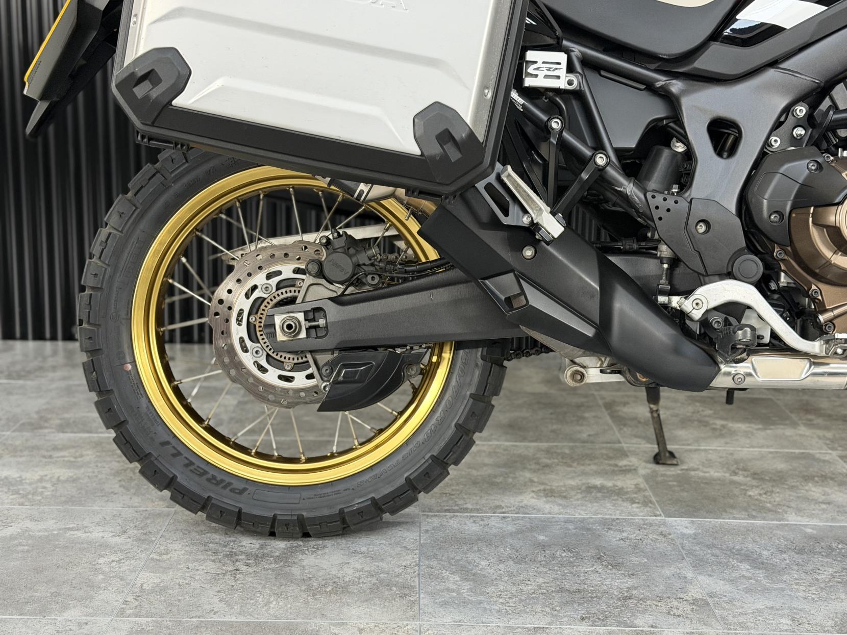 Honda CRF1000L Africa Twin 1000 Adventure Petrol Automatic Euro 4 (95 ps)