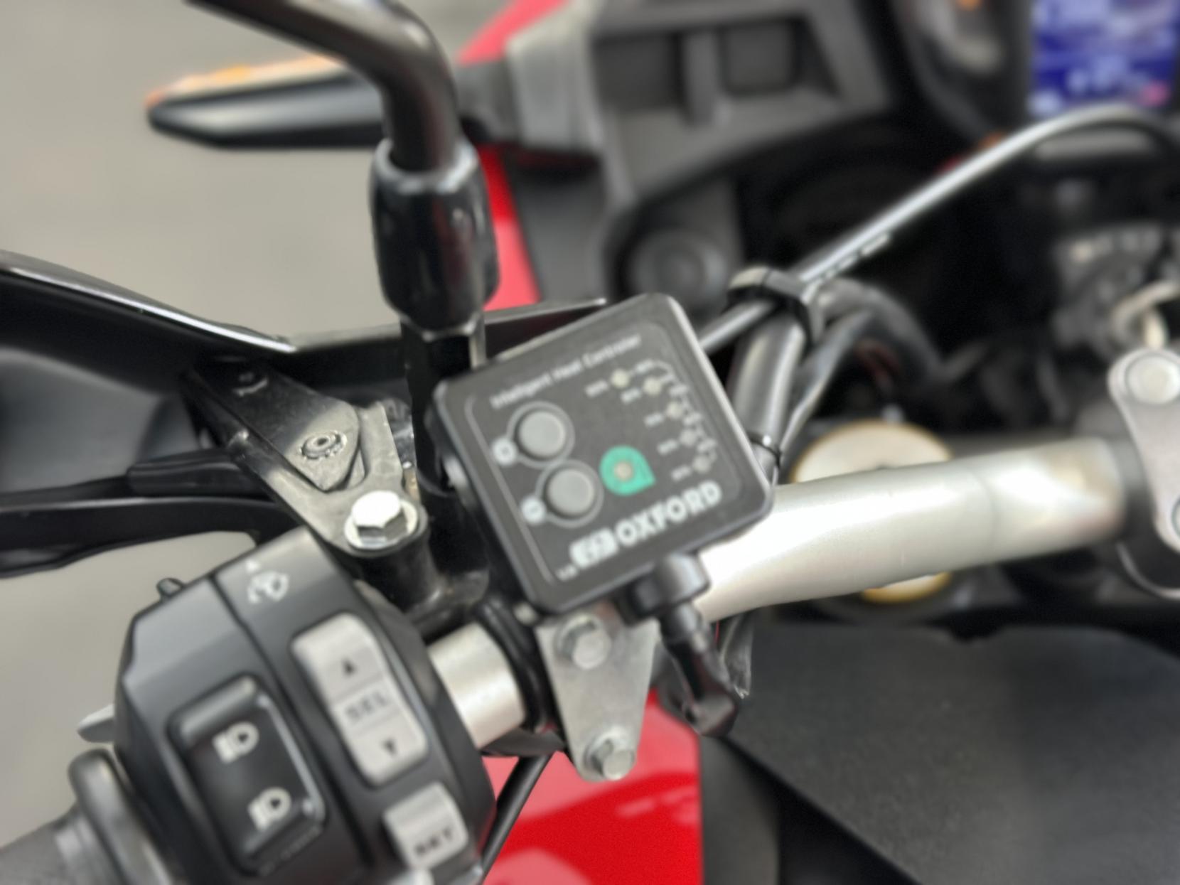 Honda CRF1000L Africa Twin 1000 Adventure Petrol Automatic Euro 4 (95 ps)