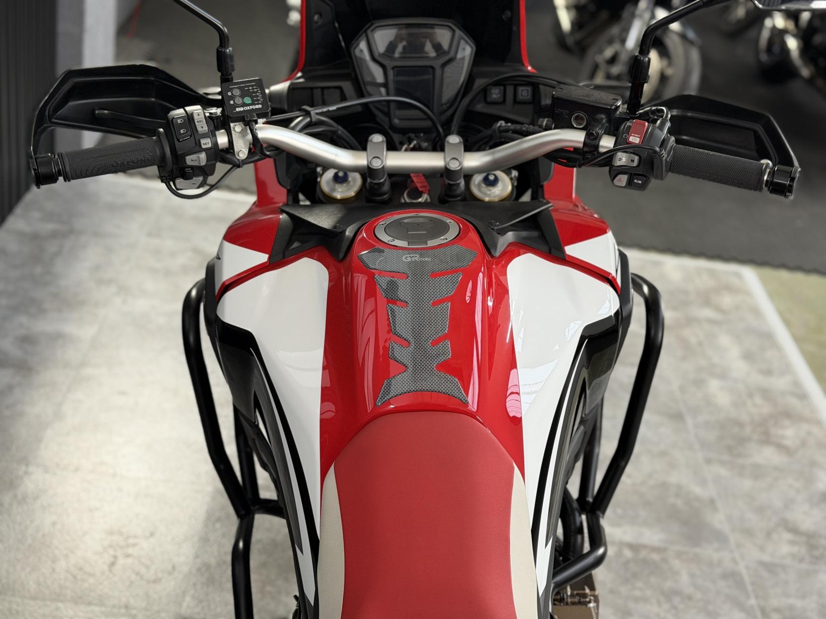 Honda CRF1000L Africa Twin 1000 Adventure Petrol Automatic Euro 4 (95 ps)