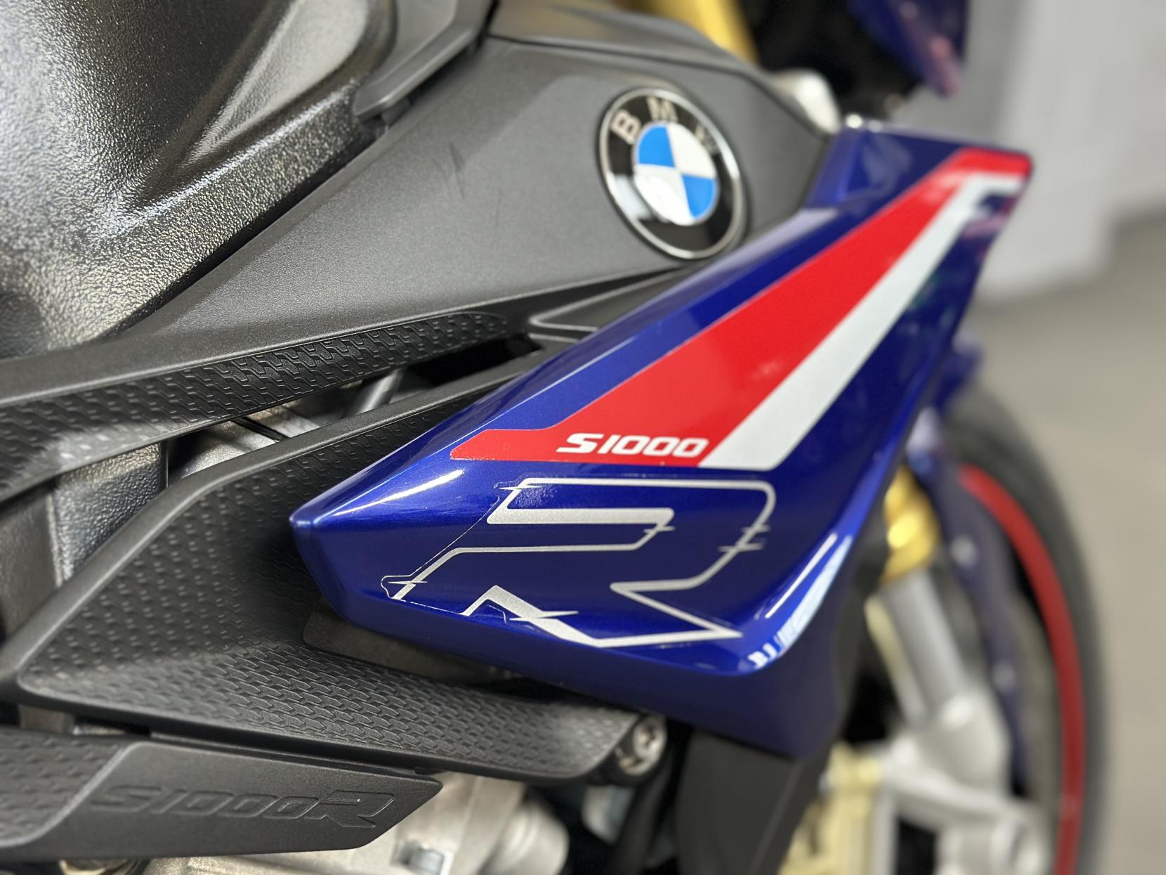 BMW S 1000 R 1000 Sport Naked Petrol Manual Euro 4 (164 ps)