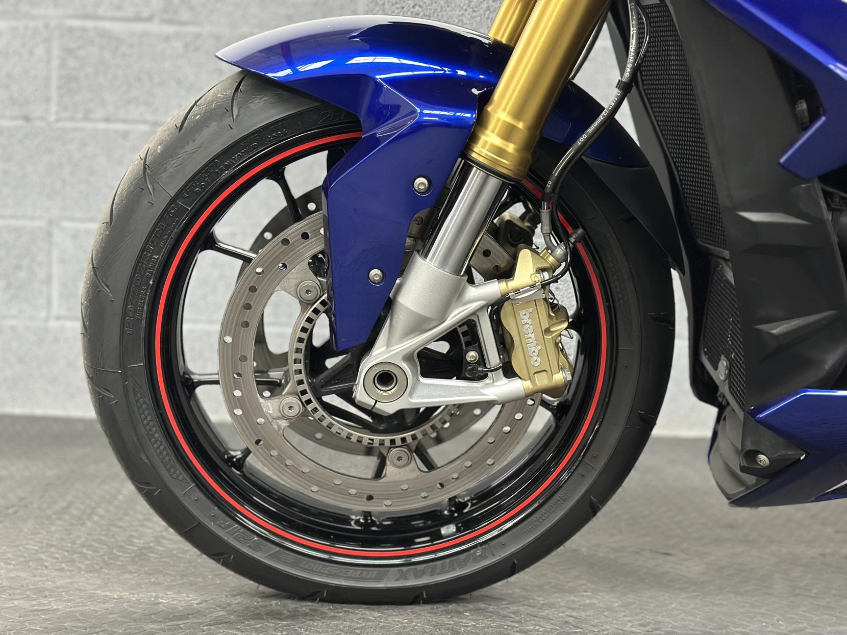BMW S 1000 R 1000 Sport Naked Petrol Manual Euro 4 (164 ps)