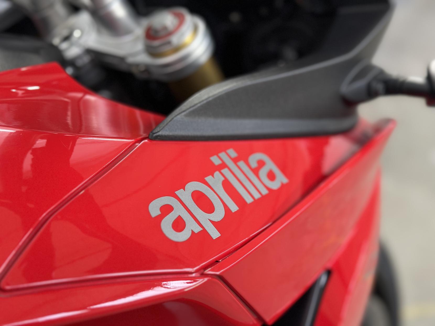 Aprilia Caponord 1200 1200 ABS Adventure Petrol Manual (125 ps)