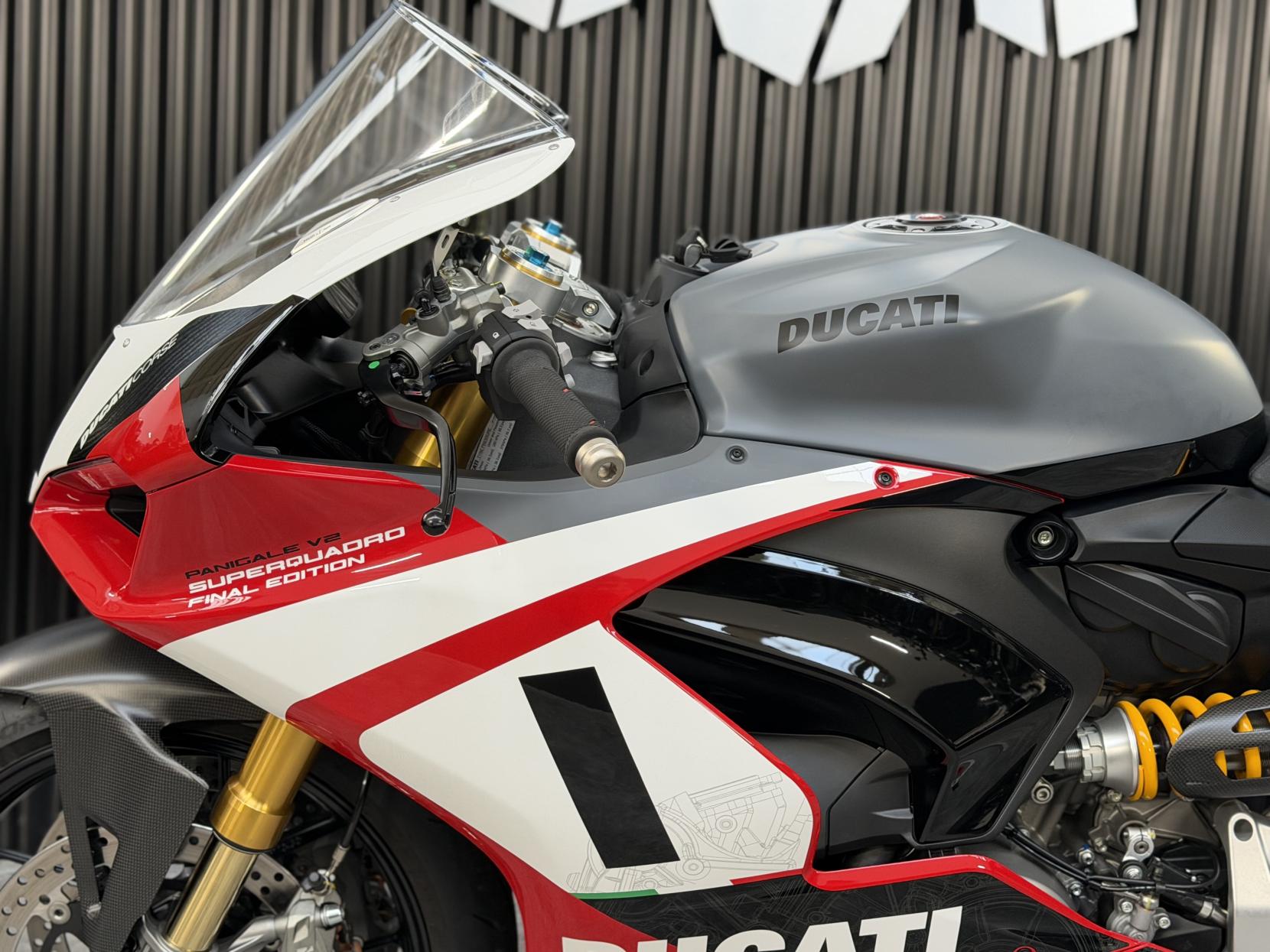 Ducati Panigale V2 955 Final Edition Super Sports Petrol Ducati Quick Shift - EVO 2 Euro 5 (155 ps)