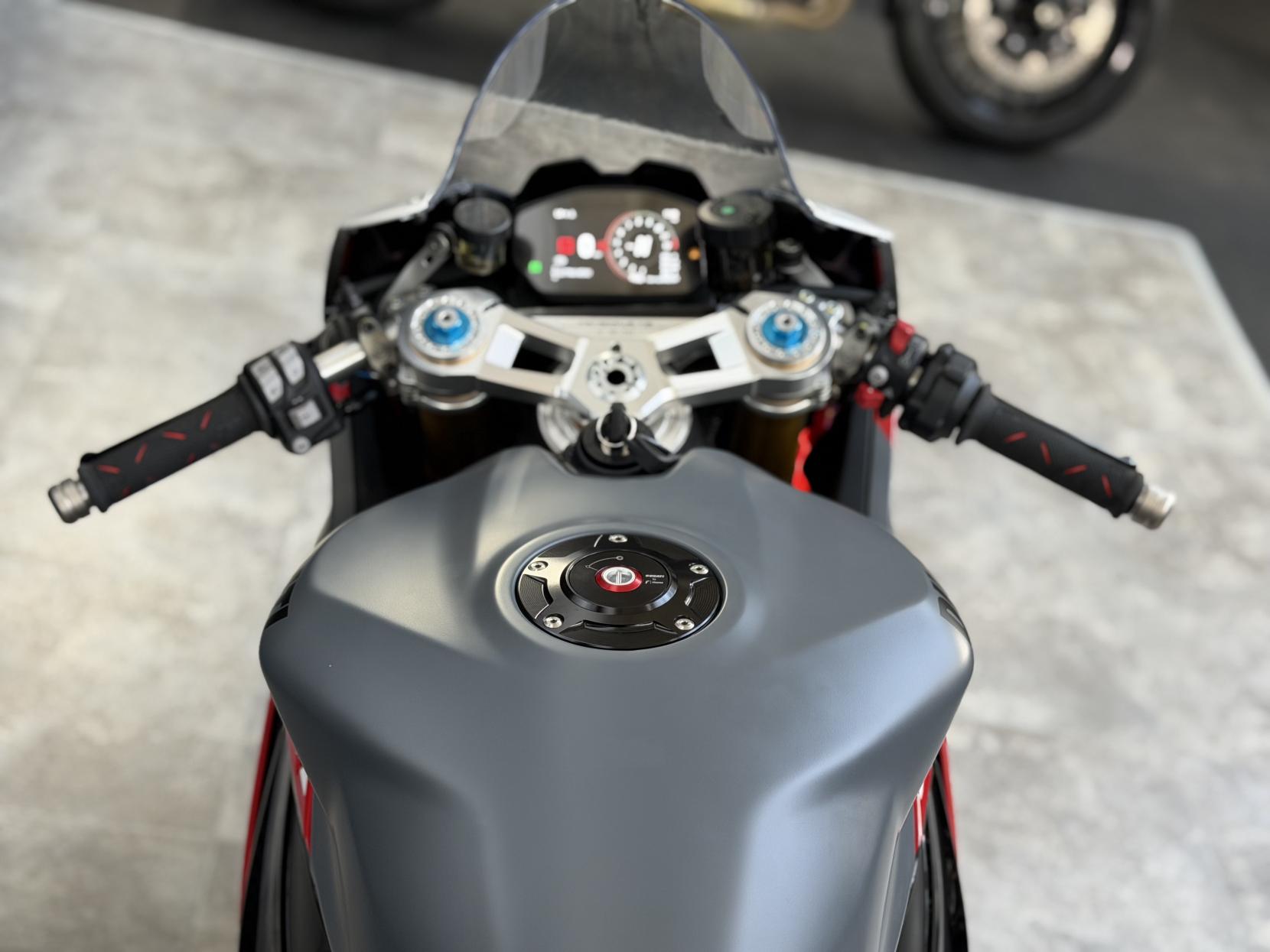 Ducati Panigale V2 955 Final Edition Super Sports Petrol Ducati Quick Shift - EVO 2 Euro 5 (155 ps)