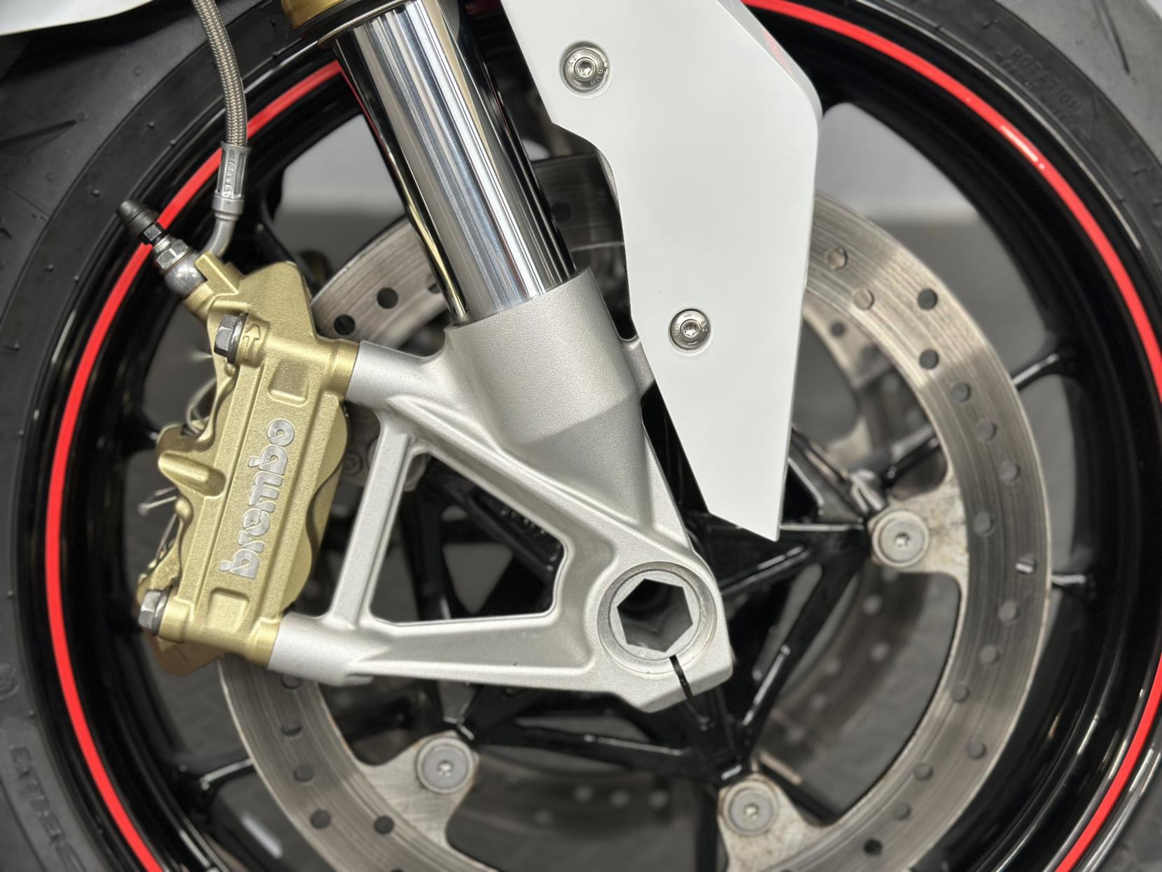 BMW S 1000 R 1000 Sport Naked Petrol Manual Euro 4 (164 ps)