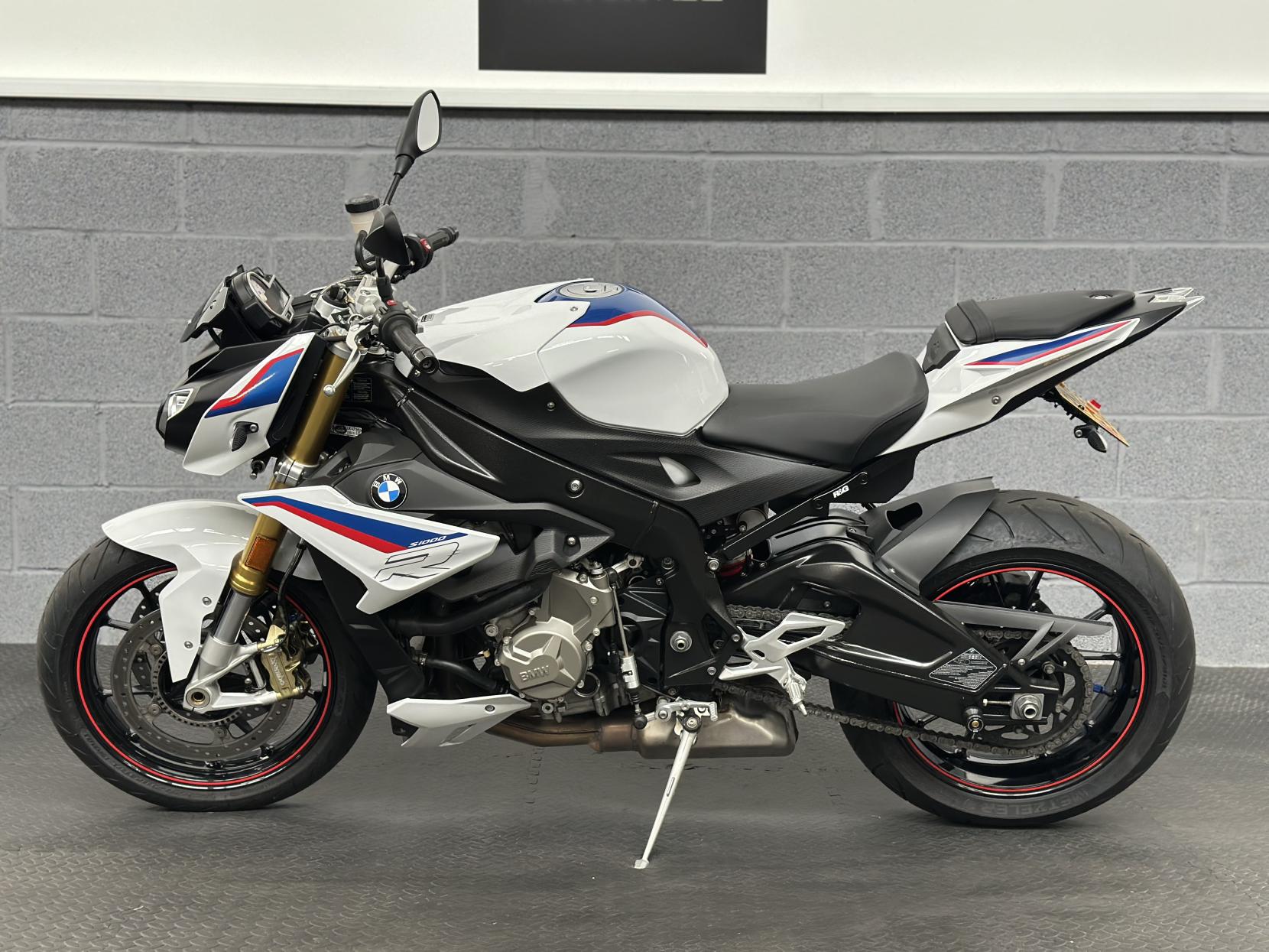 BMW S 1000 R 1000 Sport Naked Petrol Manual Euro 4 (164 ps)