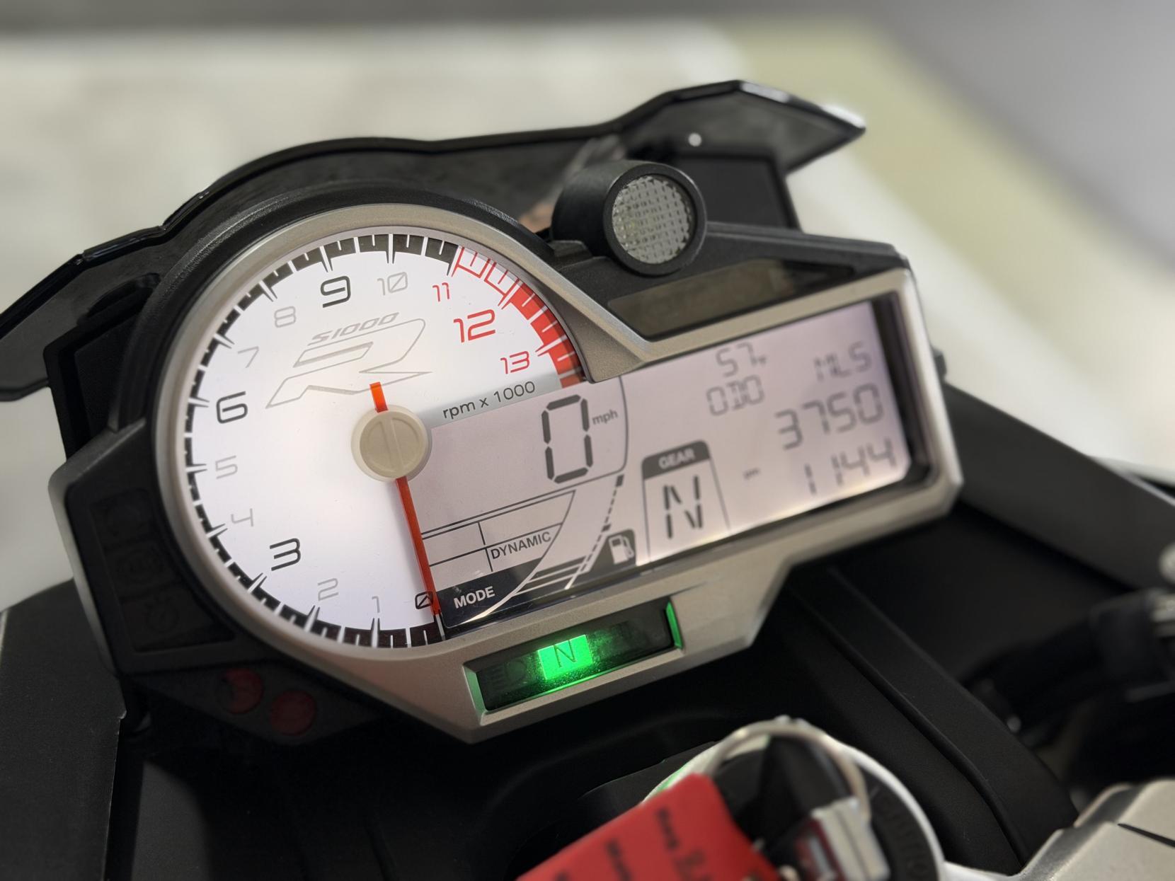 BMW S 1000 R 1000 Sport Naked Petrol Manual Euro 4 (164 ps)