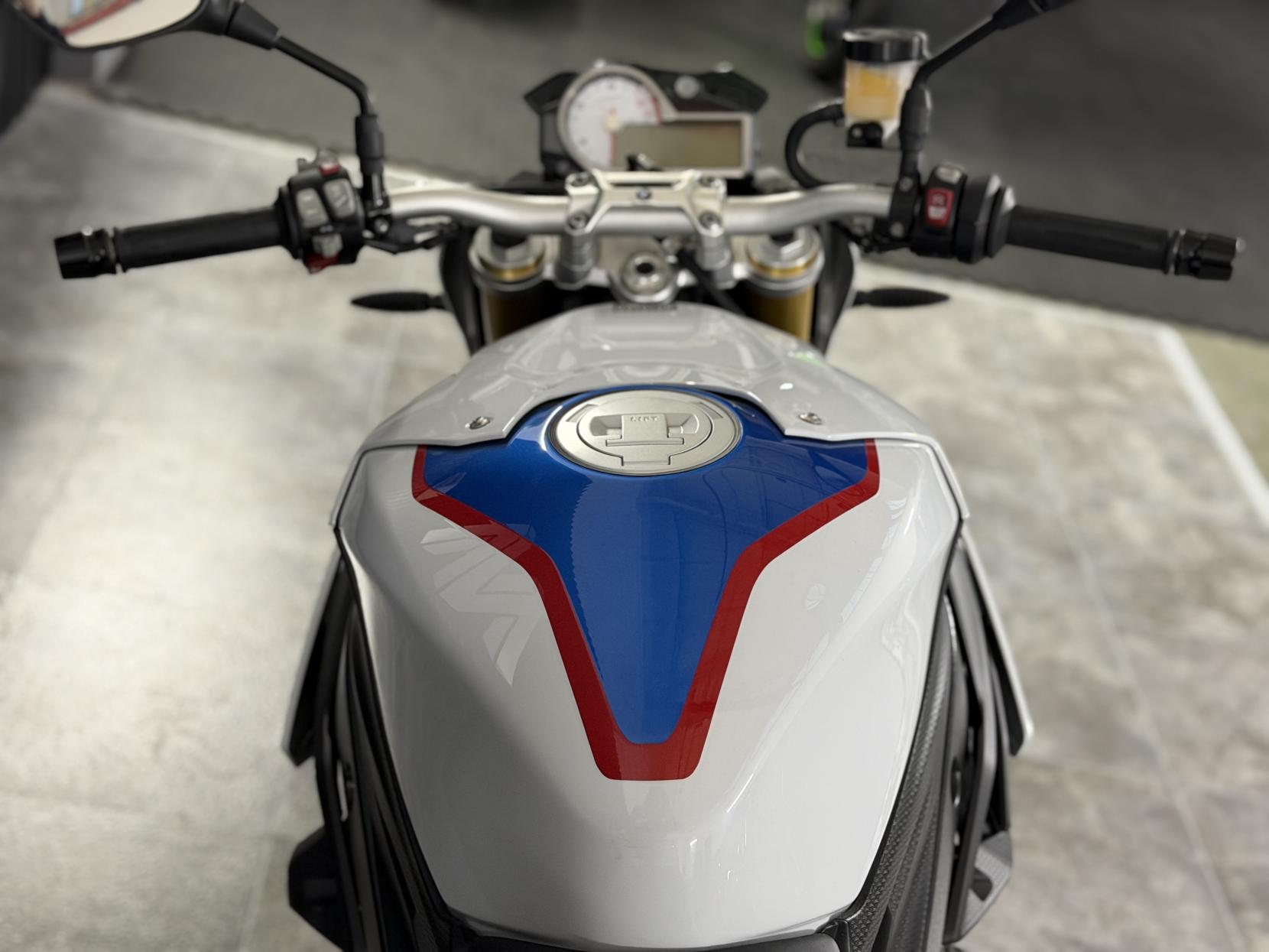 BMW S 1000 R 1000 Sport Naked Petrol Manual Euro 4 (164 ps)