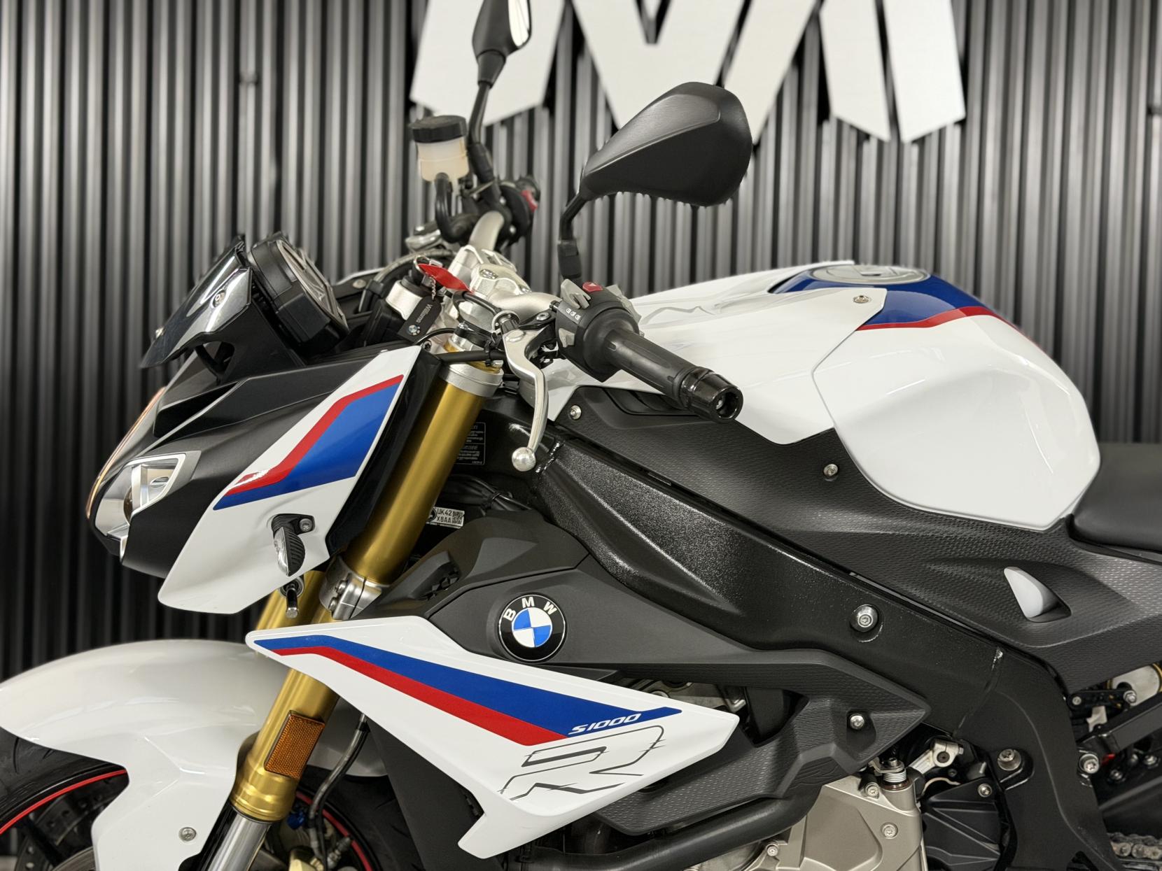 BMW S 1000 R 1000 Sport Naked Petrol Manual Euro 4 (164 ps)