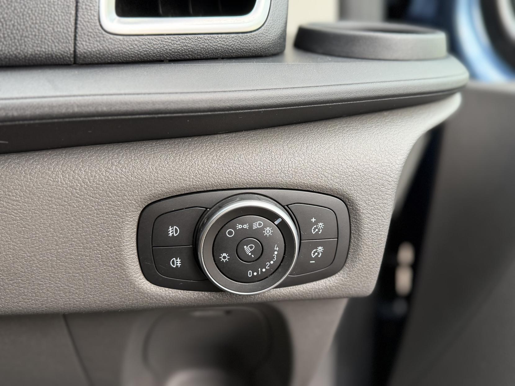 Ford Transit Custom 2.0 280 EcoBlue Limited Panel Van 5dr Diesel Auto L1 H1 Euro 6 (s/s) (130 ps)