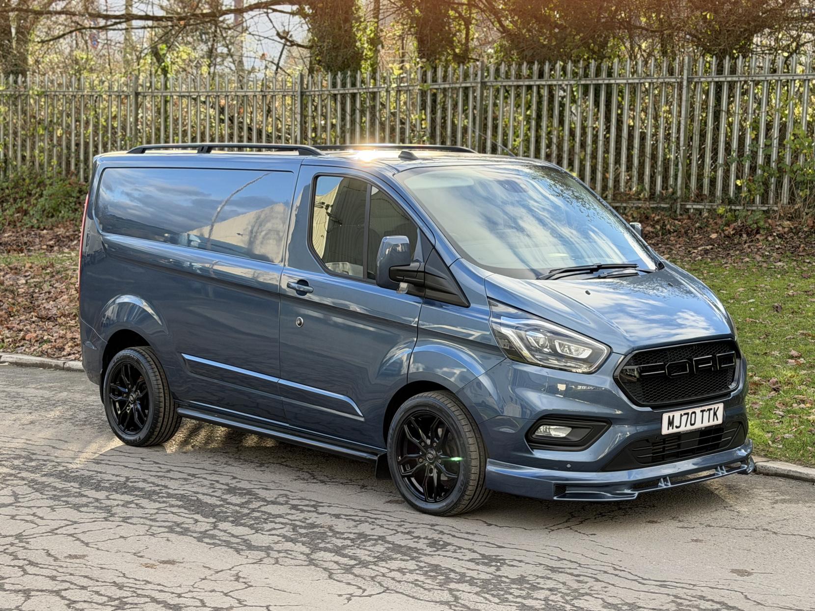 Ford Transit Custom 2.0 280 EcoBlue Limited Panel Van 5dr Diesel Auto L1 H1 Euro 6 (s/s) (130 ps)
