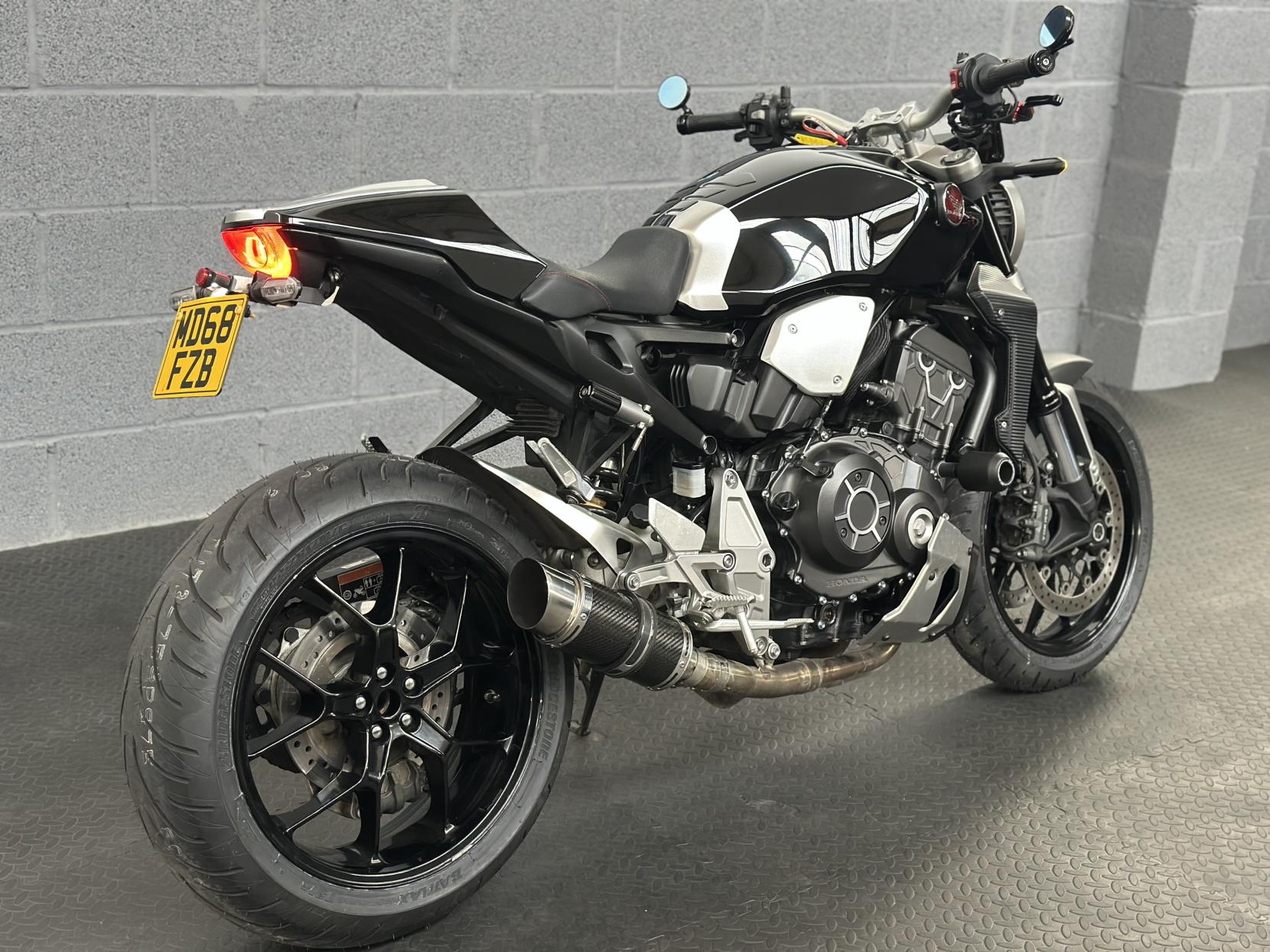 Honda CB1000R 1000 Naked Petrol Manual Euro 4 (146 ps)