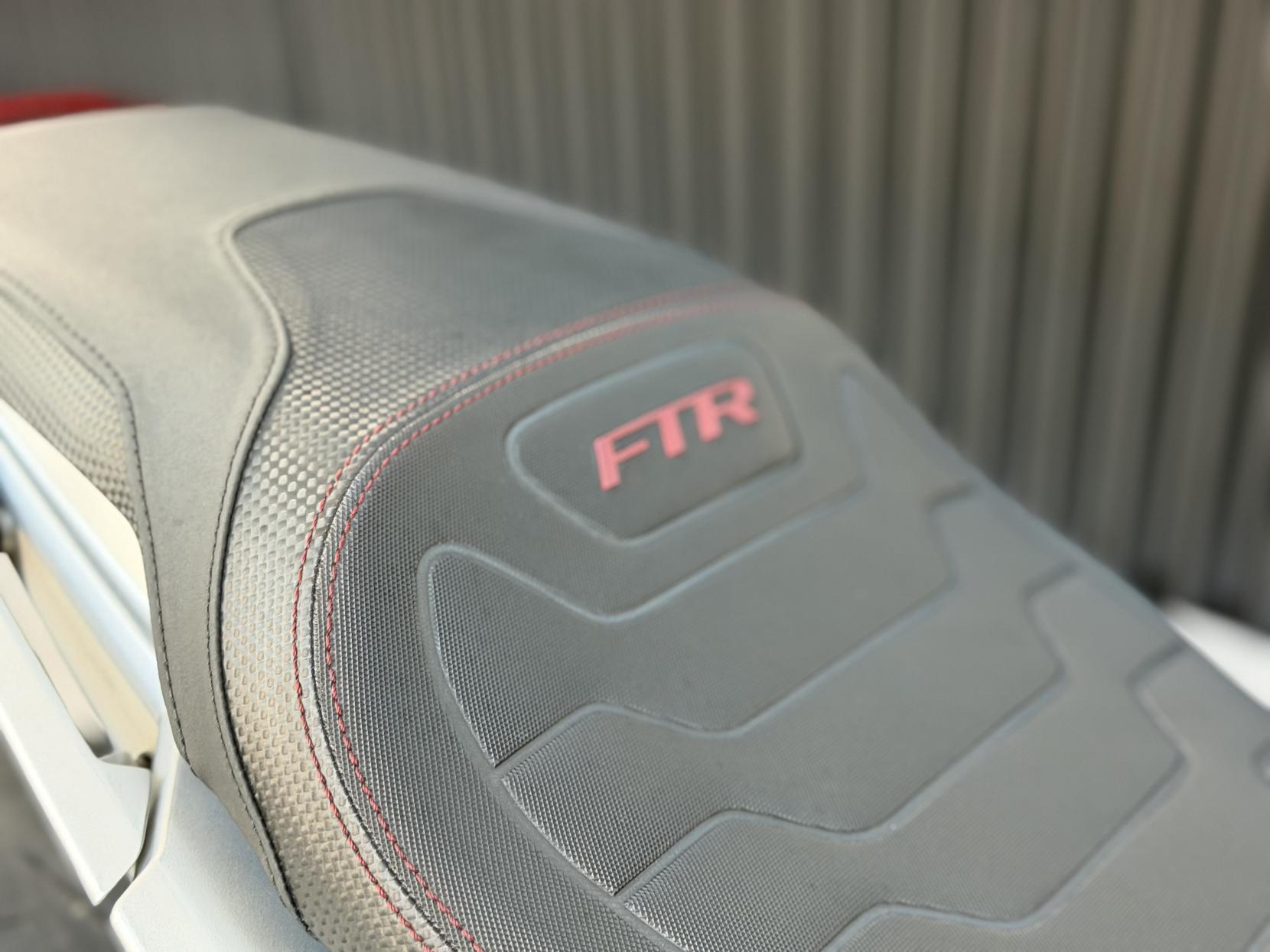 Indian FTR R Carbon 1203 Naked Petrol Manual Euro 5 (125 ps)