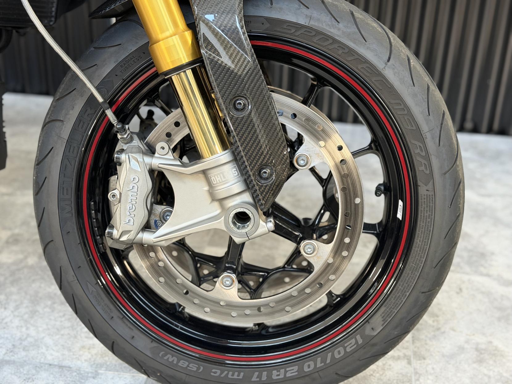 Indian FTR R Carbon 1203 Naked Petrol Manual Euro 5 (125 ps)