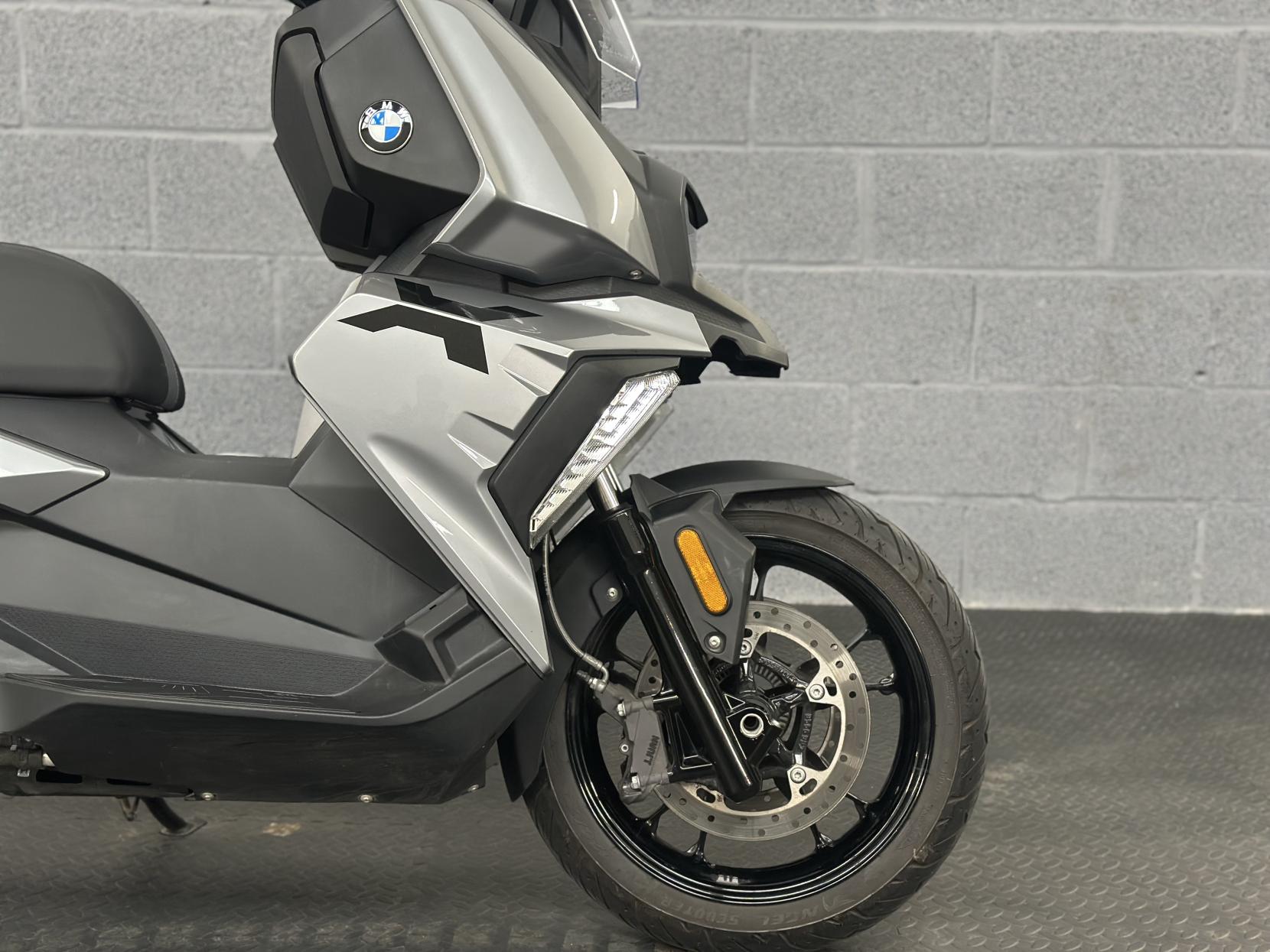 BMW C 400 X 400 X Scooter Petrol CVT Euro 5 (33 ps)