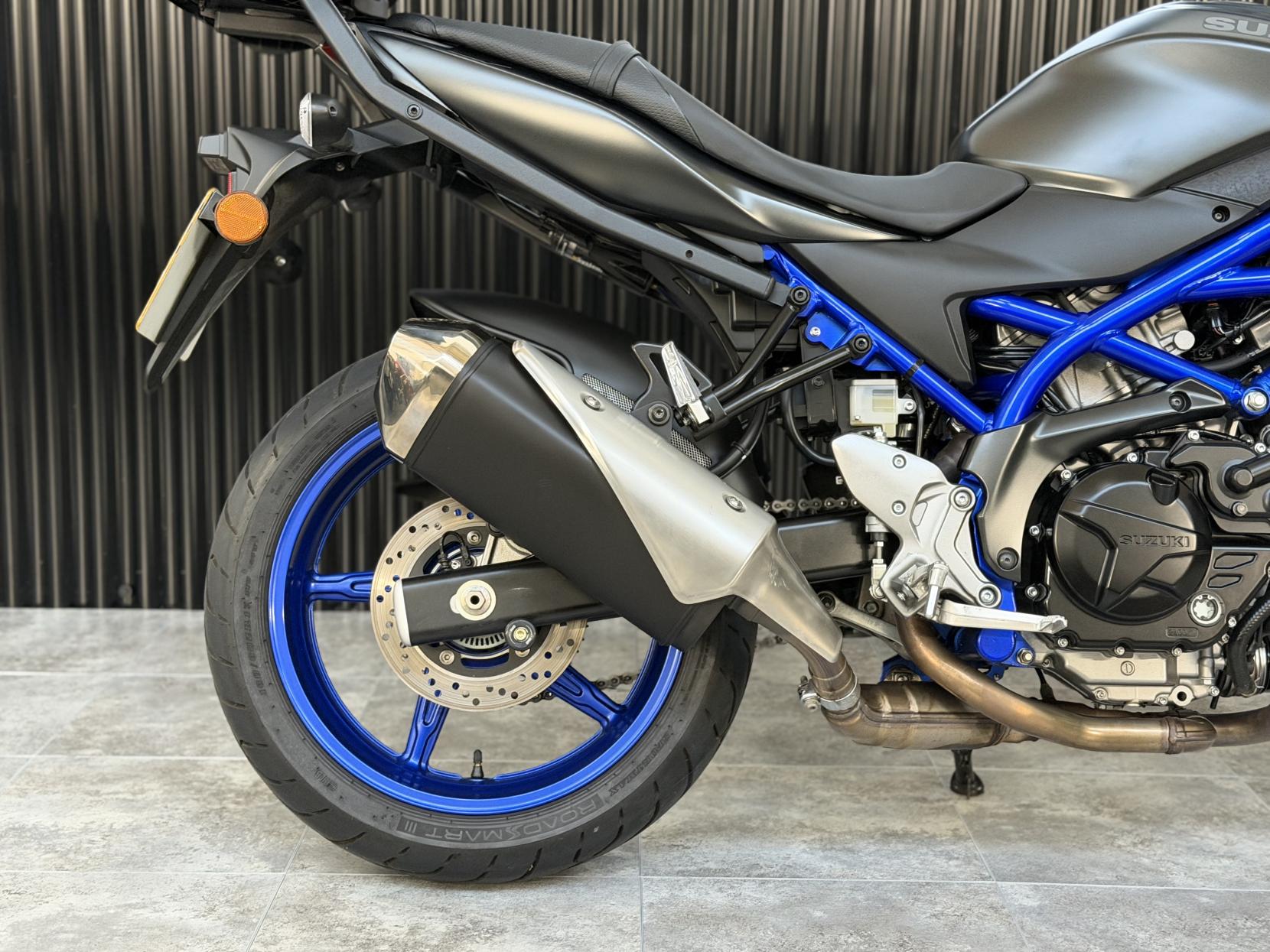 Suzuki SV650 650 Naked Petrol Manual Euro 5 (73 ps)