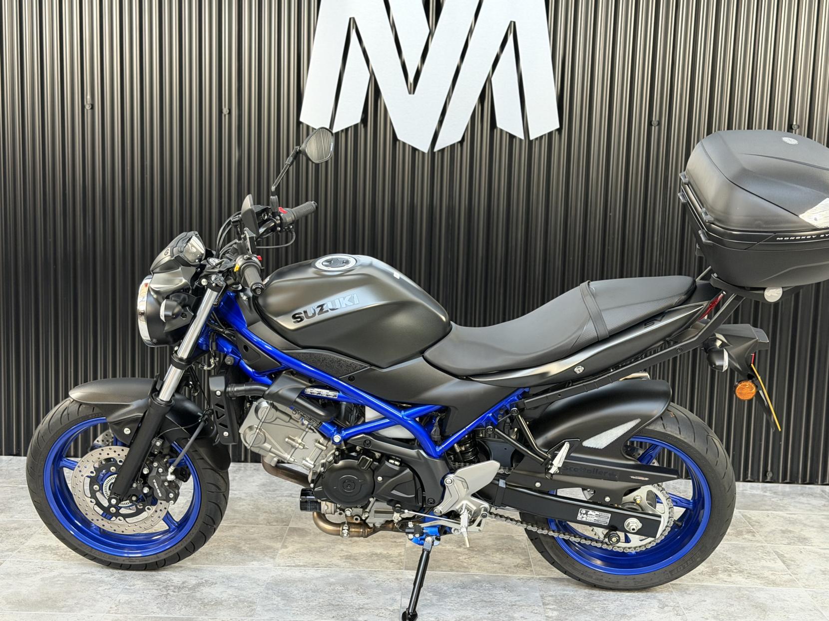Suzuki SV650 650 Naked Petrol Manual Euro 5 (73 ps)