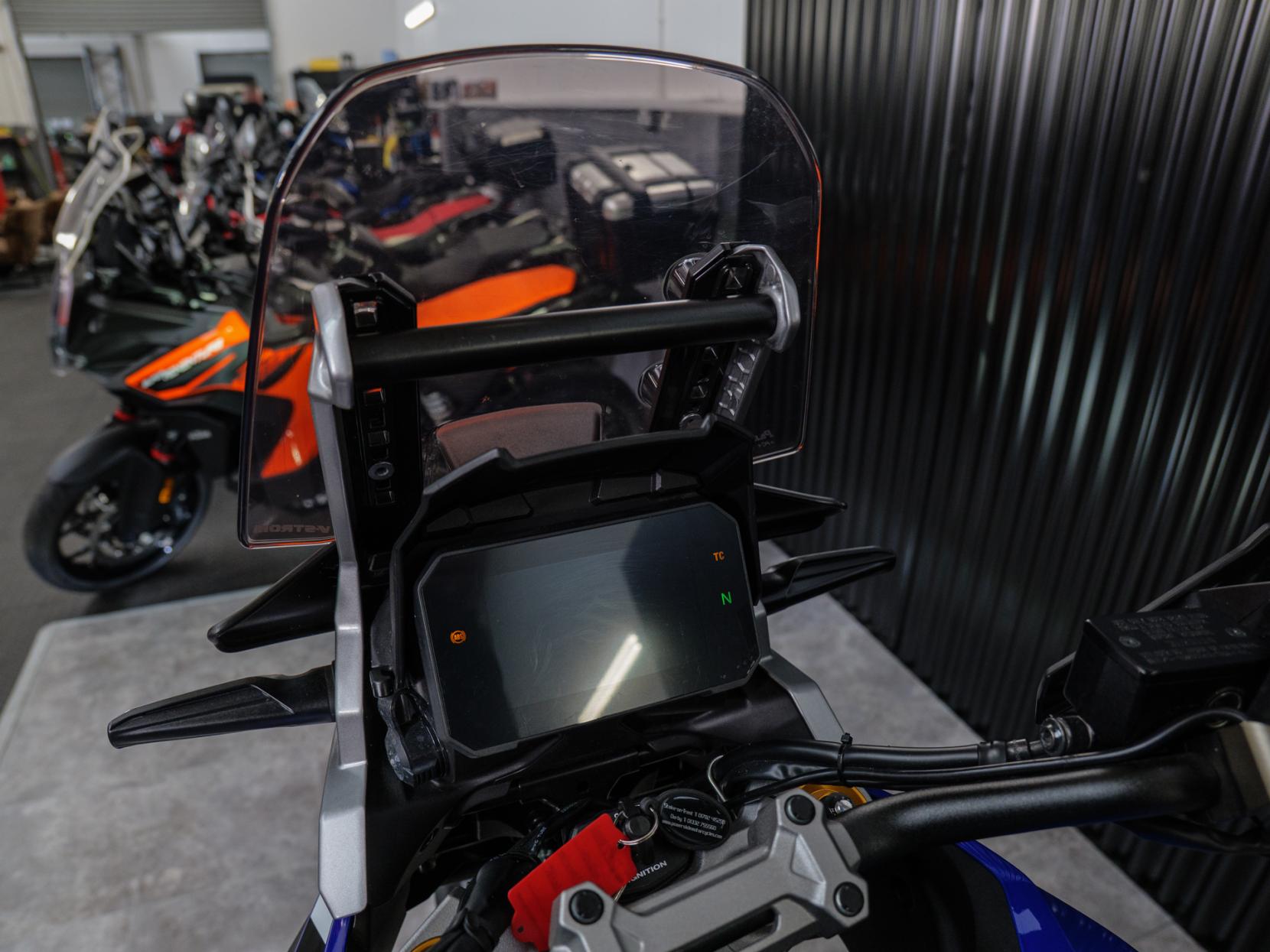 Suzuki V-Strom 1050 1050 DE Adventure Petrol Manual Euro 5 (107 ps)