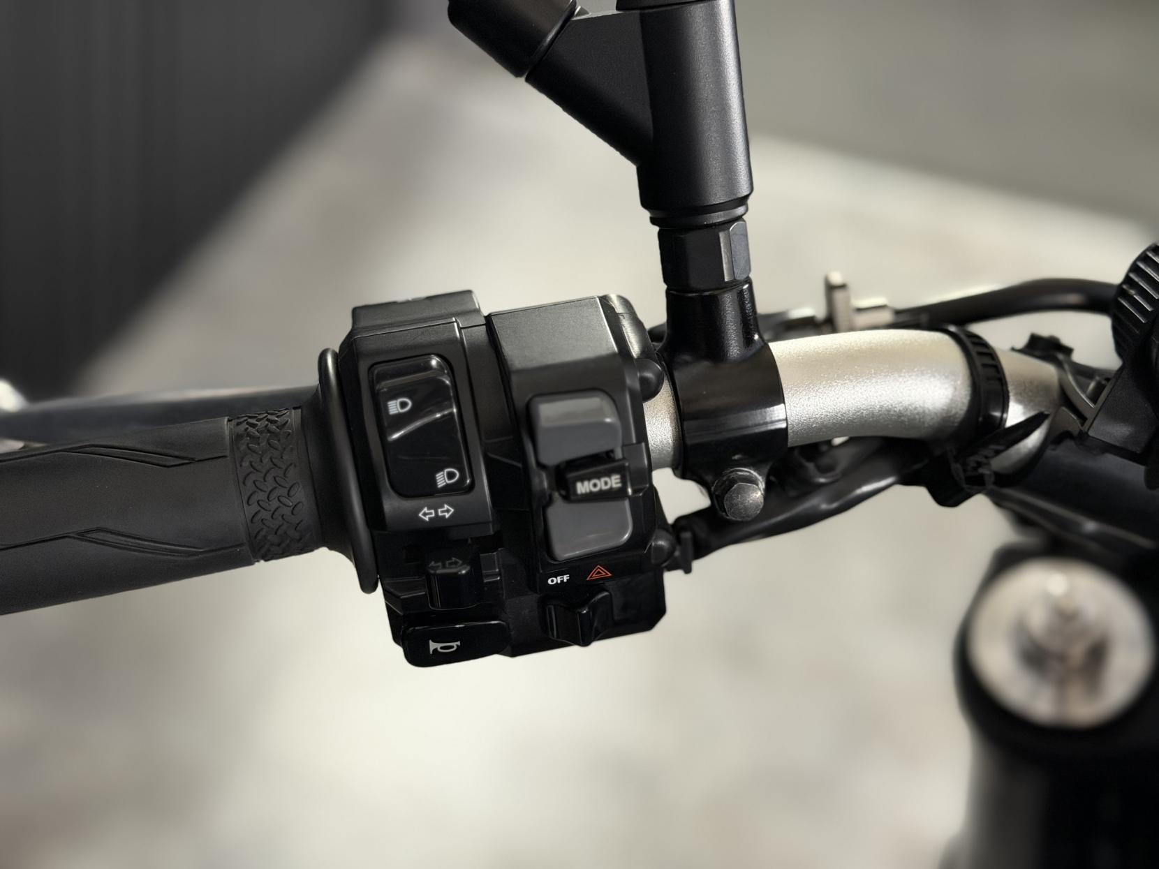 Yamaha MT-09 900 Hyper-naked Petrol Manual Euro 5 (119 ps)