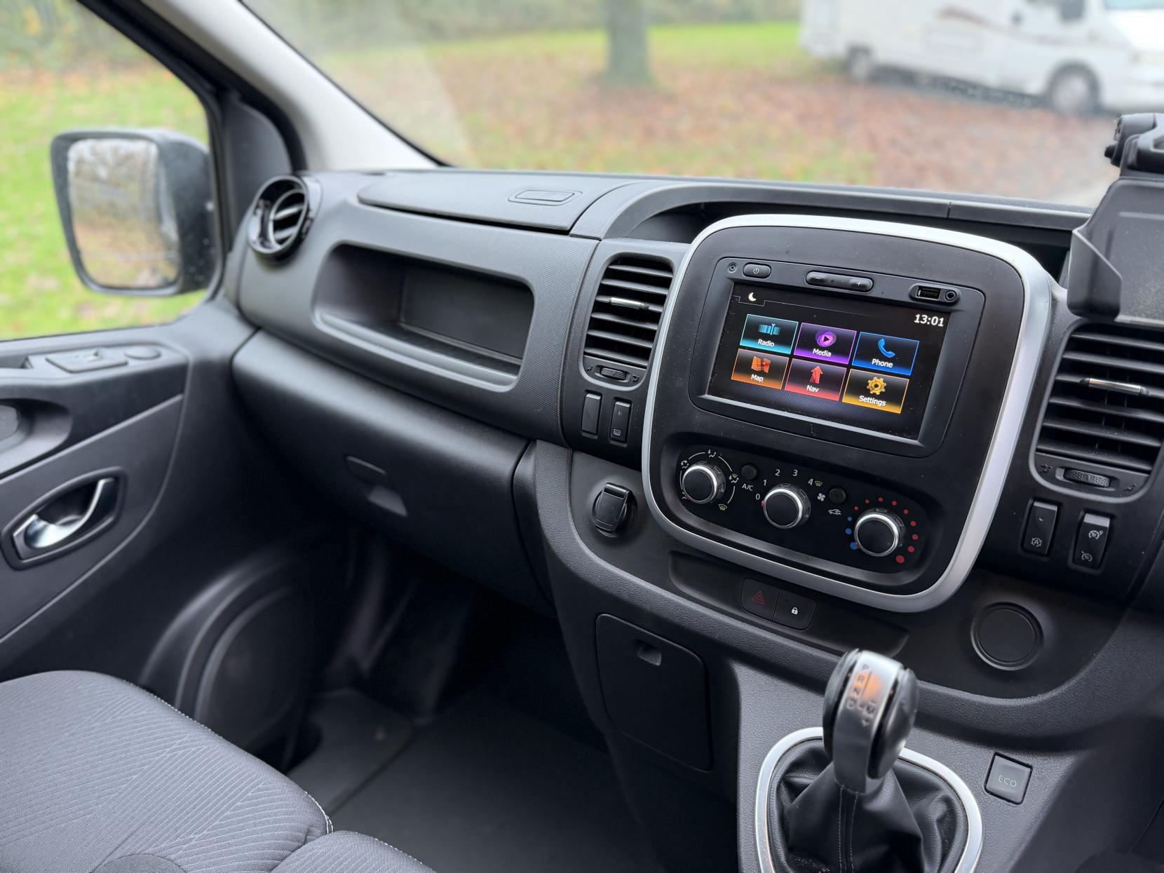 Renault Trafic 2.0 dCi ENERGY 28 Sport Panel Van 5dr Diesel EDC SWB Standard Roof Euro 6 (s/s) (145 ps)