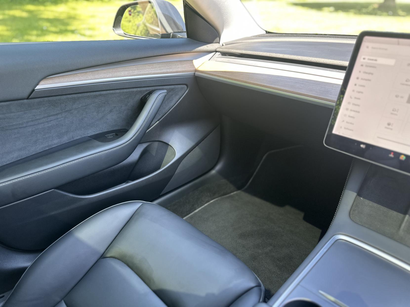 Tesla Model 3 (Dual Motor) Performance Saloon 4dr Electric Auto 4WDE (Performance Upgrade) (449 bhp)