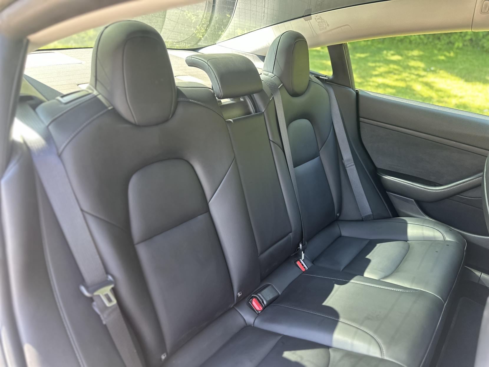 Tesla Model 3 (Dual Motor) Performance Saloon 4dr Electric Auto 4WDE (Performance Upgrade) (449 bhp)