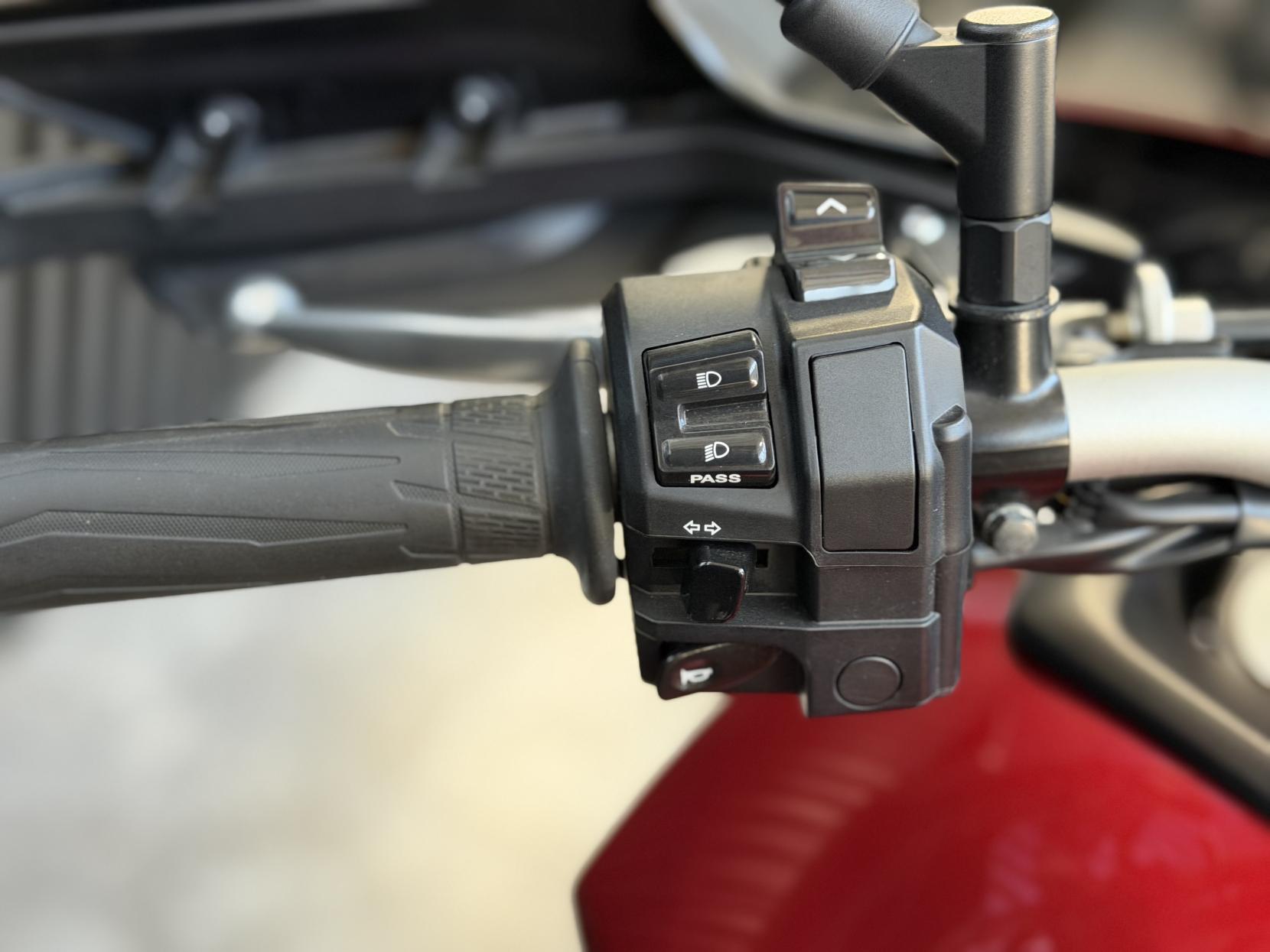 Yamaha TRACER 900 900 ABS Adventure Petrol Manual (115 ps)