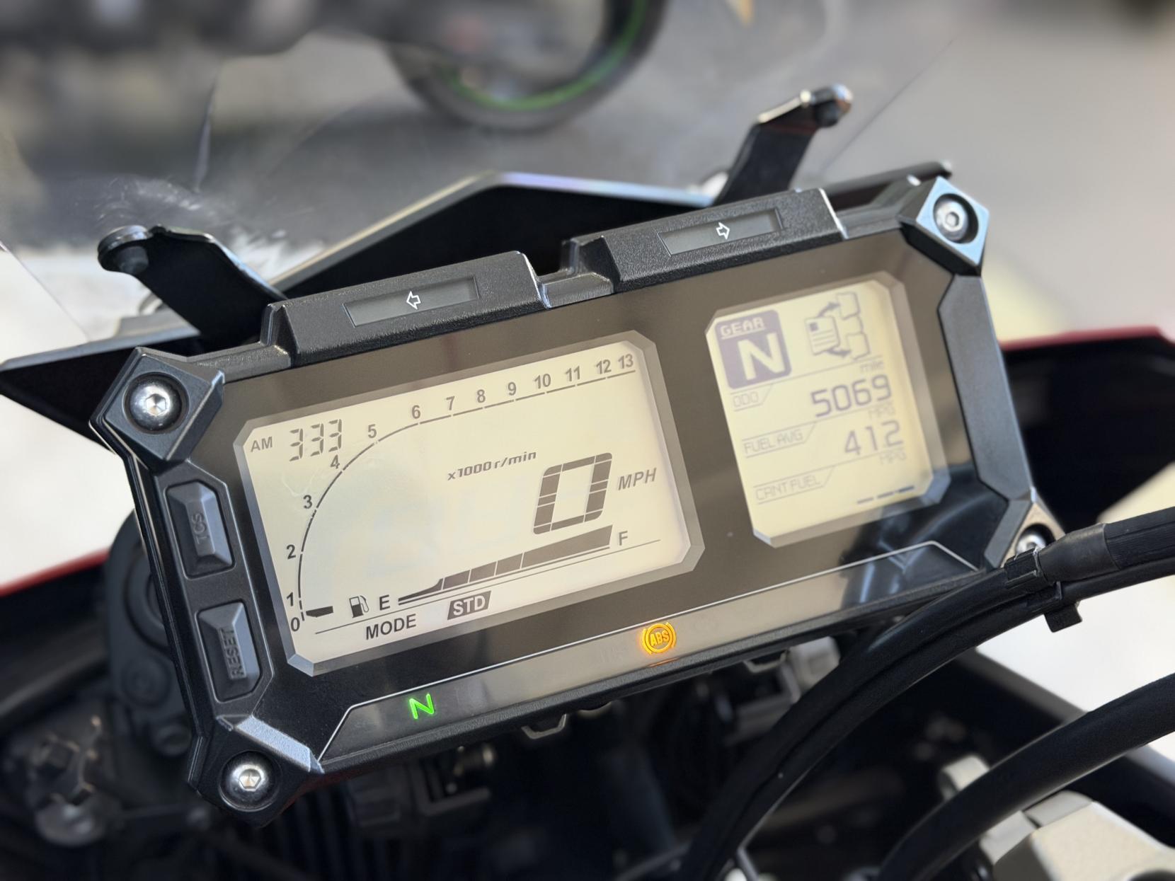 Yamaha TRACER 900 900 ABS Adventure Petrol Manual (115 ps)