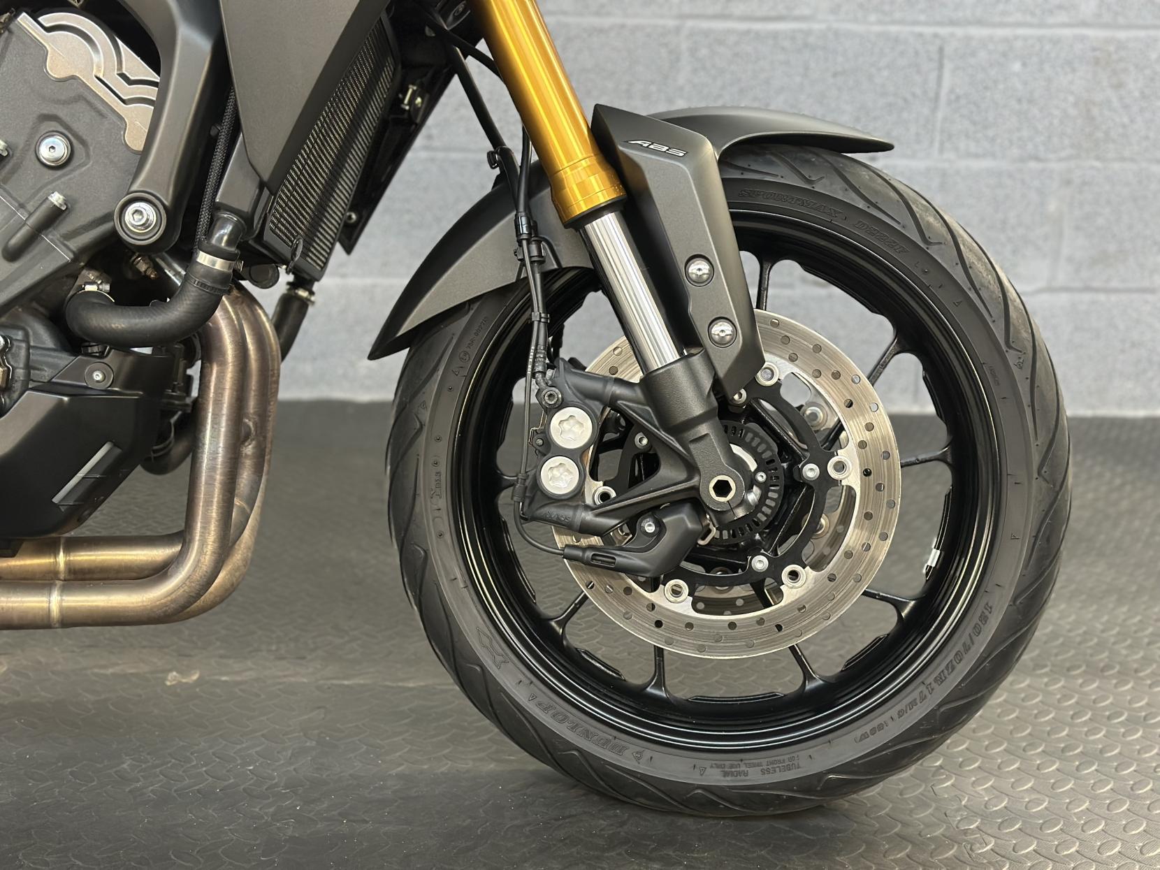 Yamaha TRACER 900 900 ABS Adventure Petrol Manual (115 ps)
