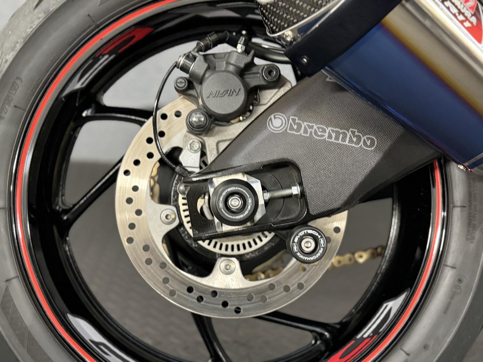 Suzuki GSX-S1000 1000 Naked Petrol Manual Euro 5 (152 ps)