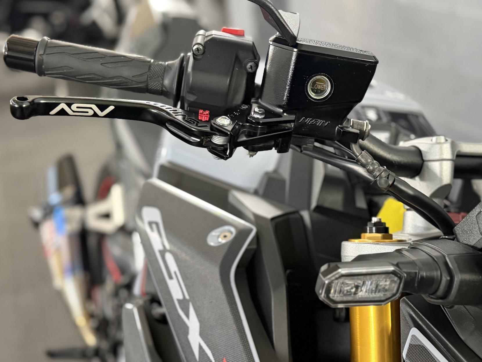 Suzuki GSX-S1000 1000 Naked Petrol Manual Euro 5 (152 ps)