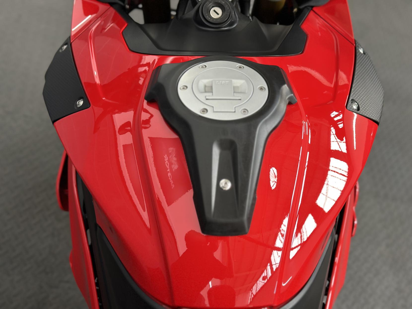 BMW S 1000 XR 1000 Sports Tourer Petrol Manual (164 ps)