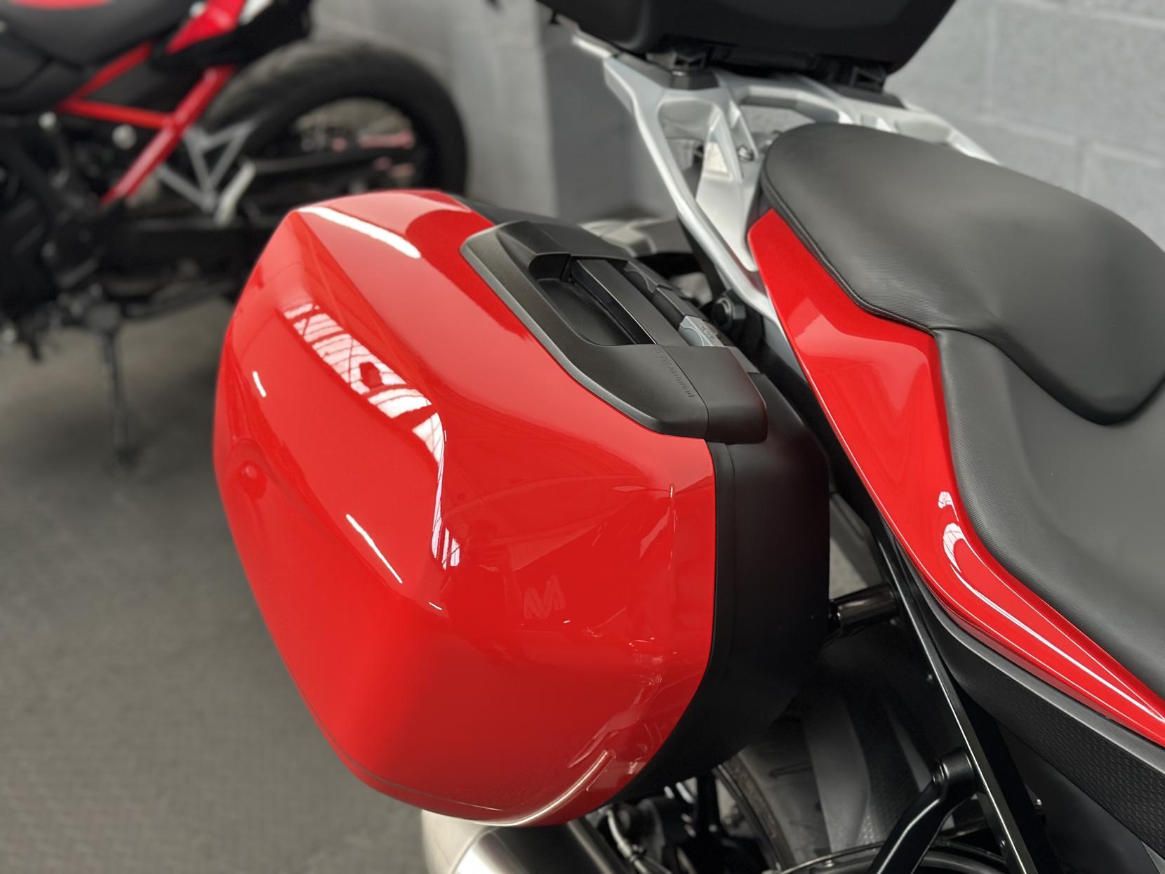 BMW S 1000 XR 1000 Sports Tourer Petrol Manual (164 ps)
