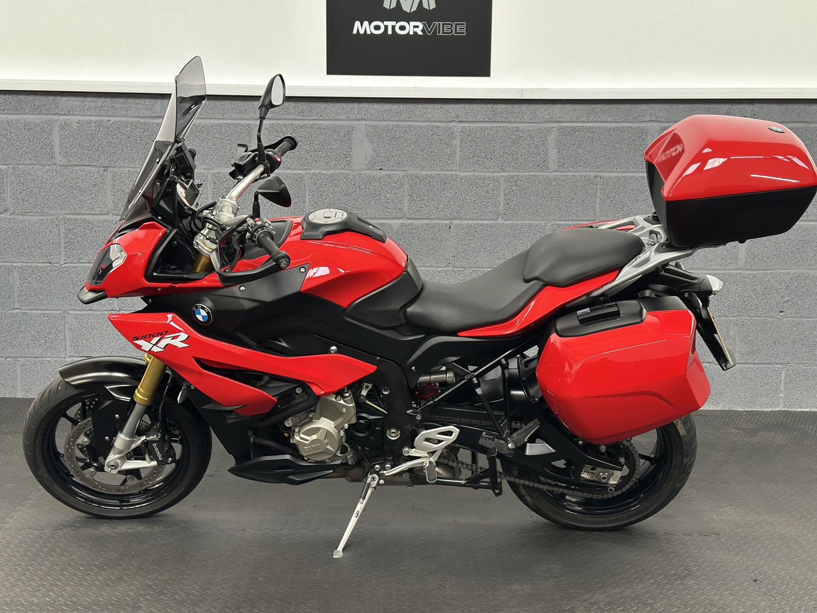BMW S 1000 XR 1000 Sports Tourer Petrol Manual (164 ps)