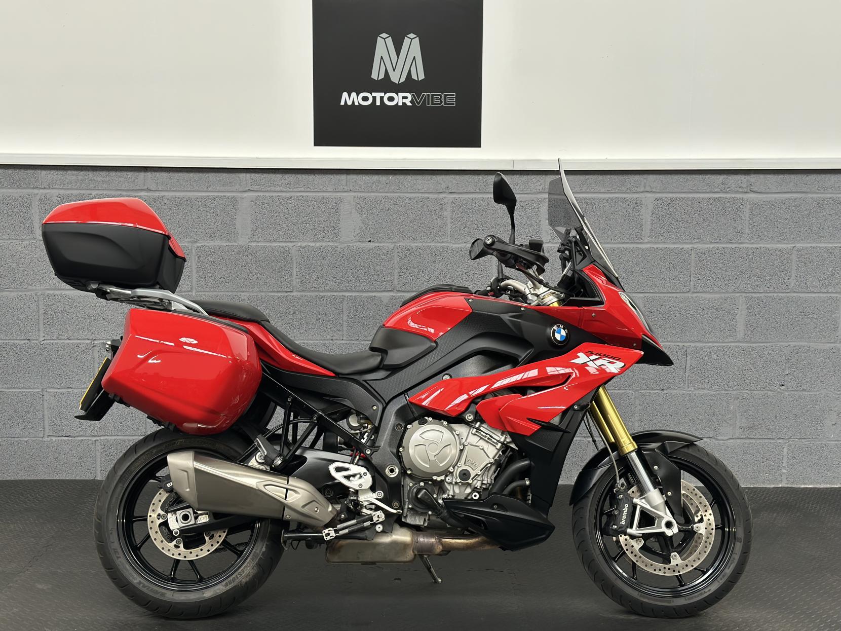 BMW S 1000 XR 1000 Sports Tourer Petrol Manual (164 ps)
