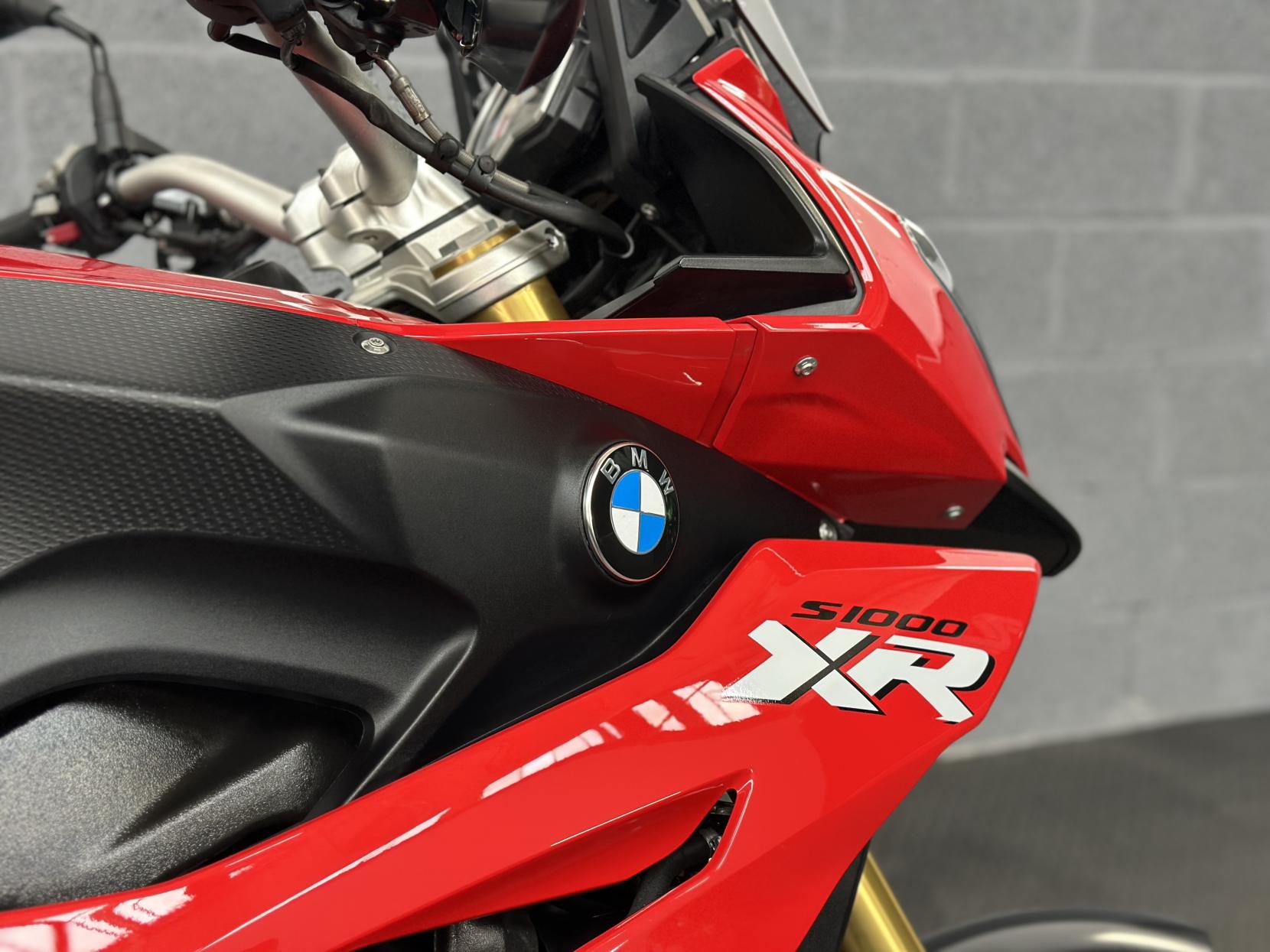 BMW S 1000 XR 1000 Sports Tourer Petrol Manual (164 ps)