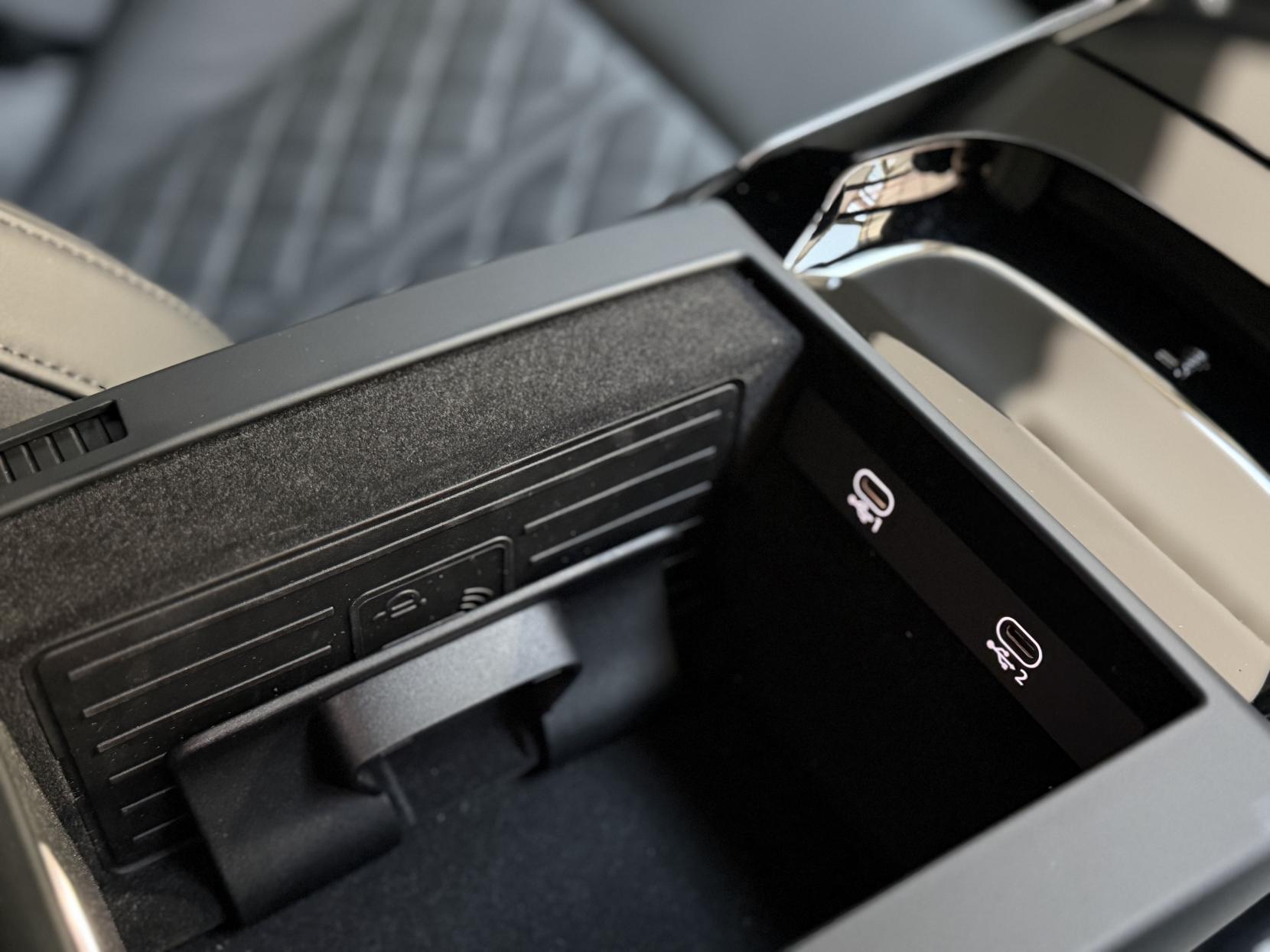 Audi A8 3.0 TDI V6 50 Black Edition Saloon 4dr Diesel Tiptronic quattro Euro 6 (s/s) (286 ps)