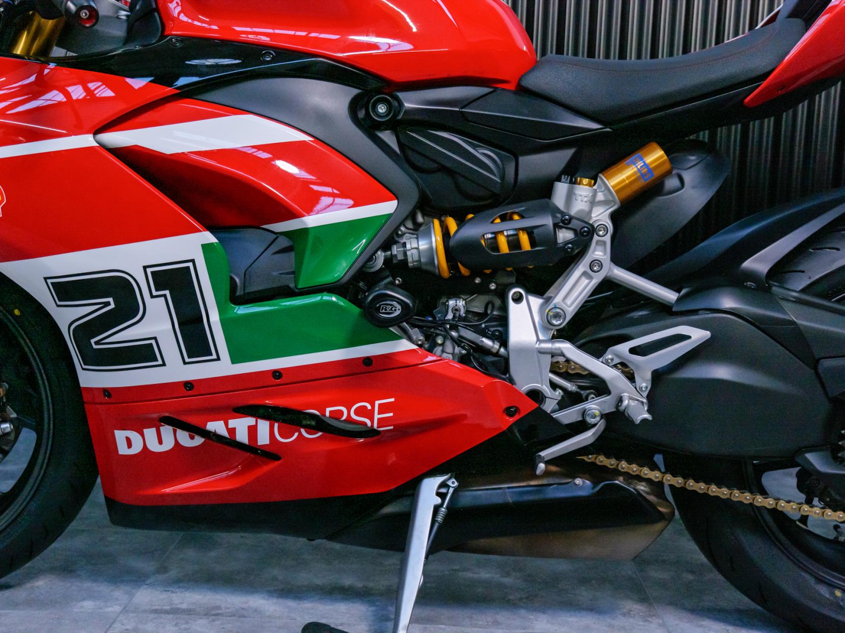 Ducati Panigale V2 955 Super Sports Petrol Manual Euro 5 (155 ps)