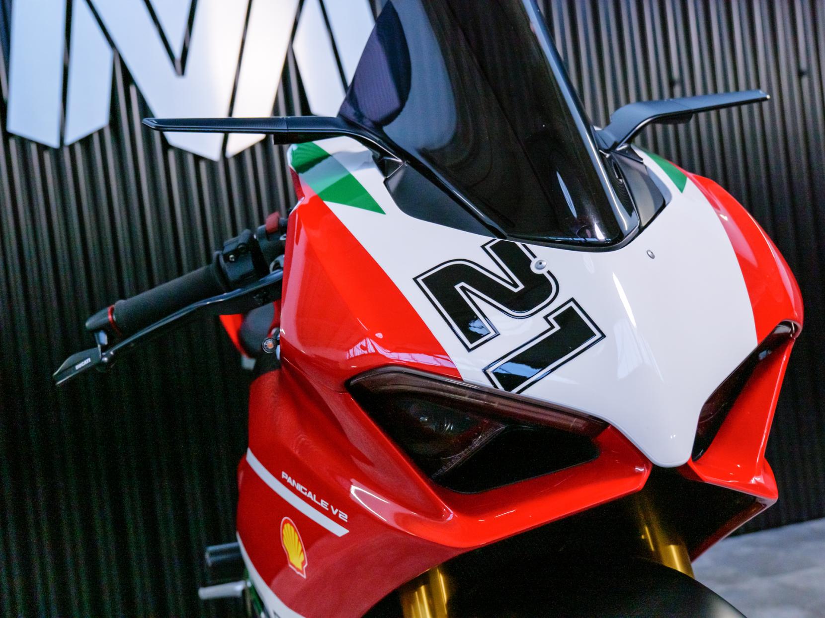 Ducati Panigale V2 955 Super Sports Petrol Manual Euro 5 (155 ps)