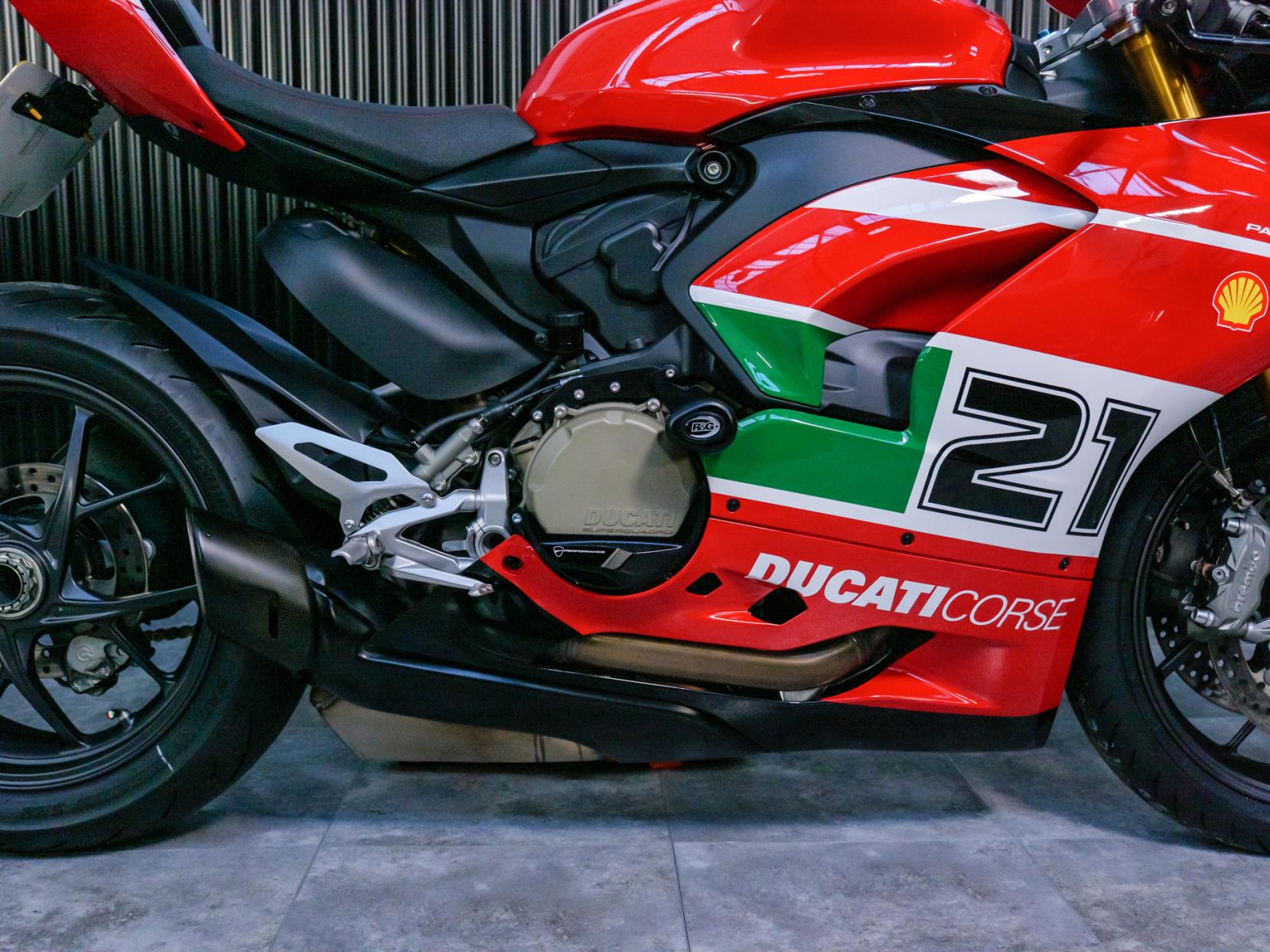 Ducati Panigale V2 955 Super Sports Petrol Manual Euro 5 (155 ps)