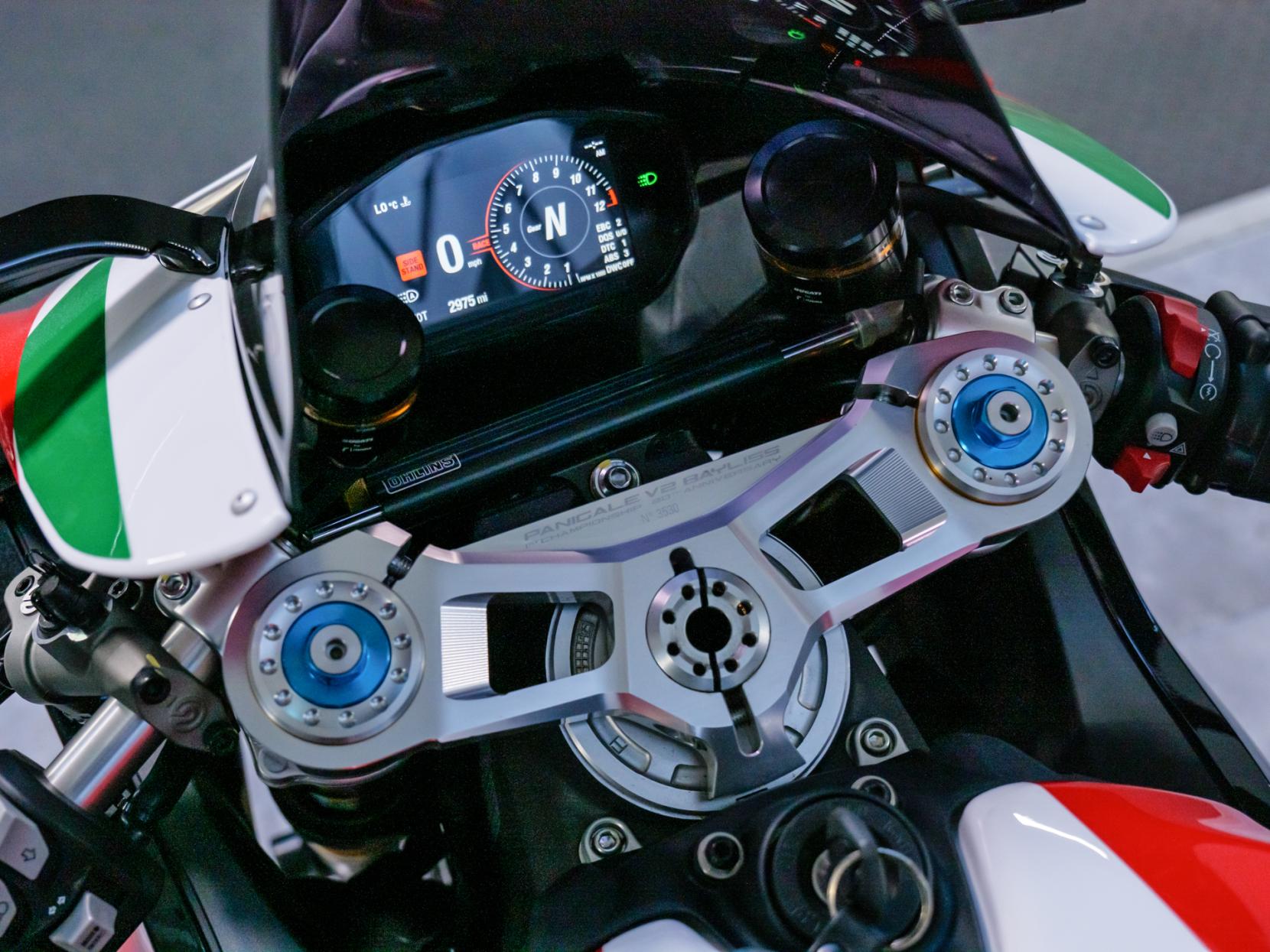 Ducati Panigale V2 955 Super Sports Petrol Manual Euro 5 (155 ps)