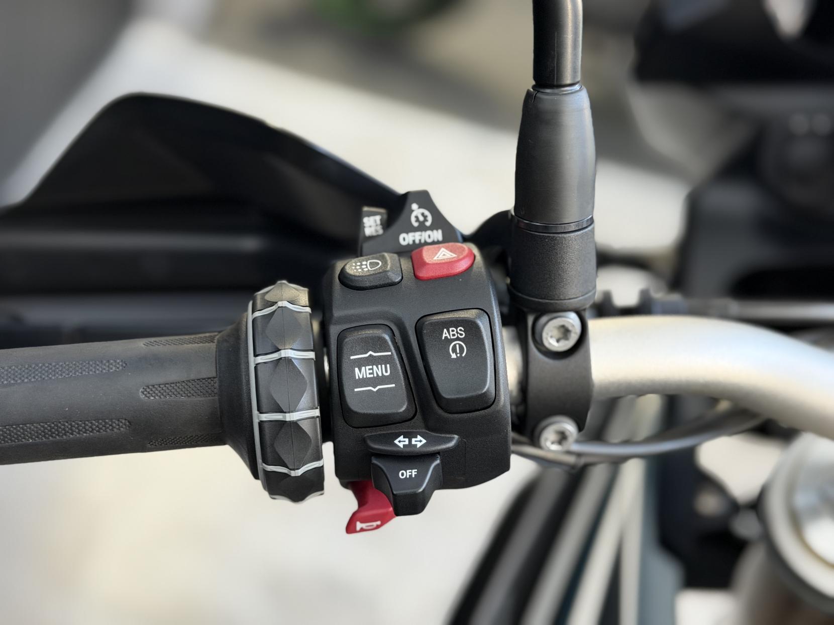 BMW F 850 GS 850 Sport Adventure Petrol Manual Euro 4 (95 ps)