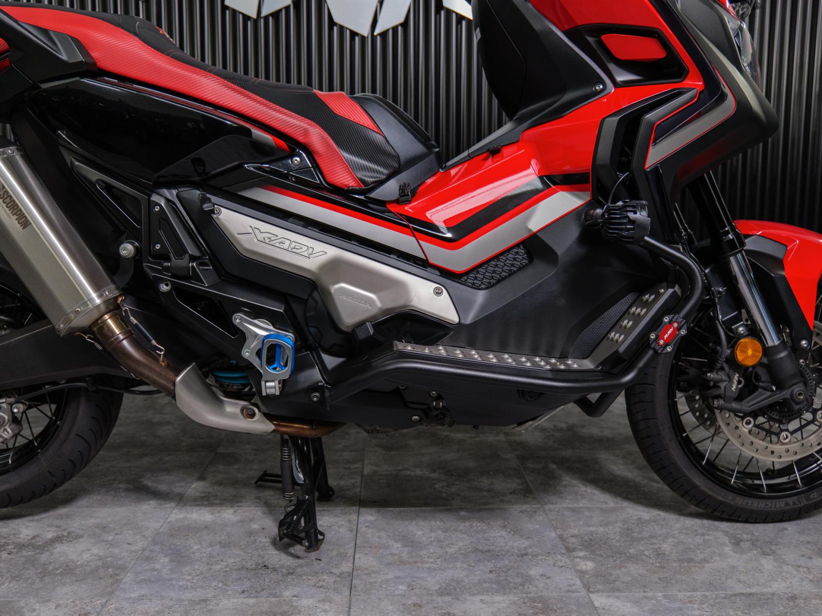 Honda X-ADV 750 Scooter Petrol DCT Euro 4 (54 ps)