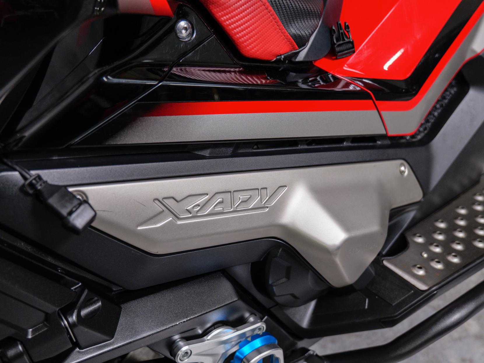 Honda X-ADV 750 Scooter Petrol DCT Euro 4 (54 ps)